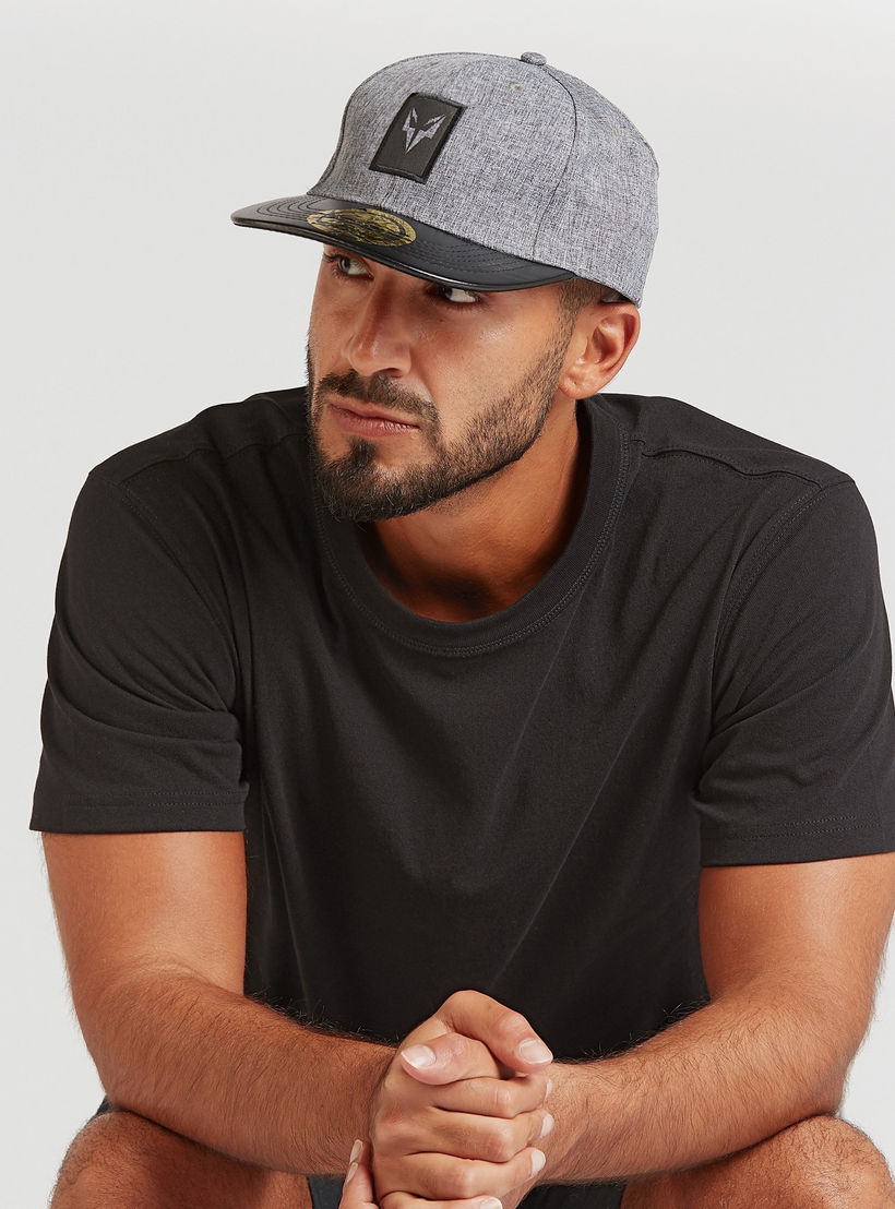 قبعة كاب بارز الملمس بزر إغلاق من كابا-men-caps-image-2