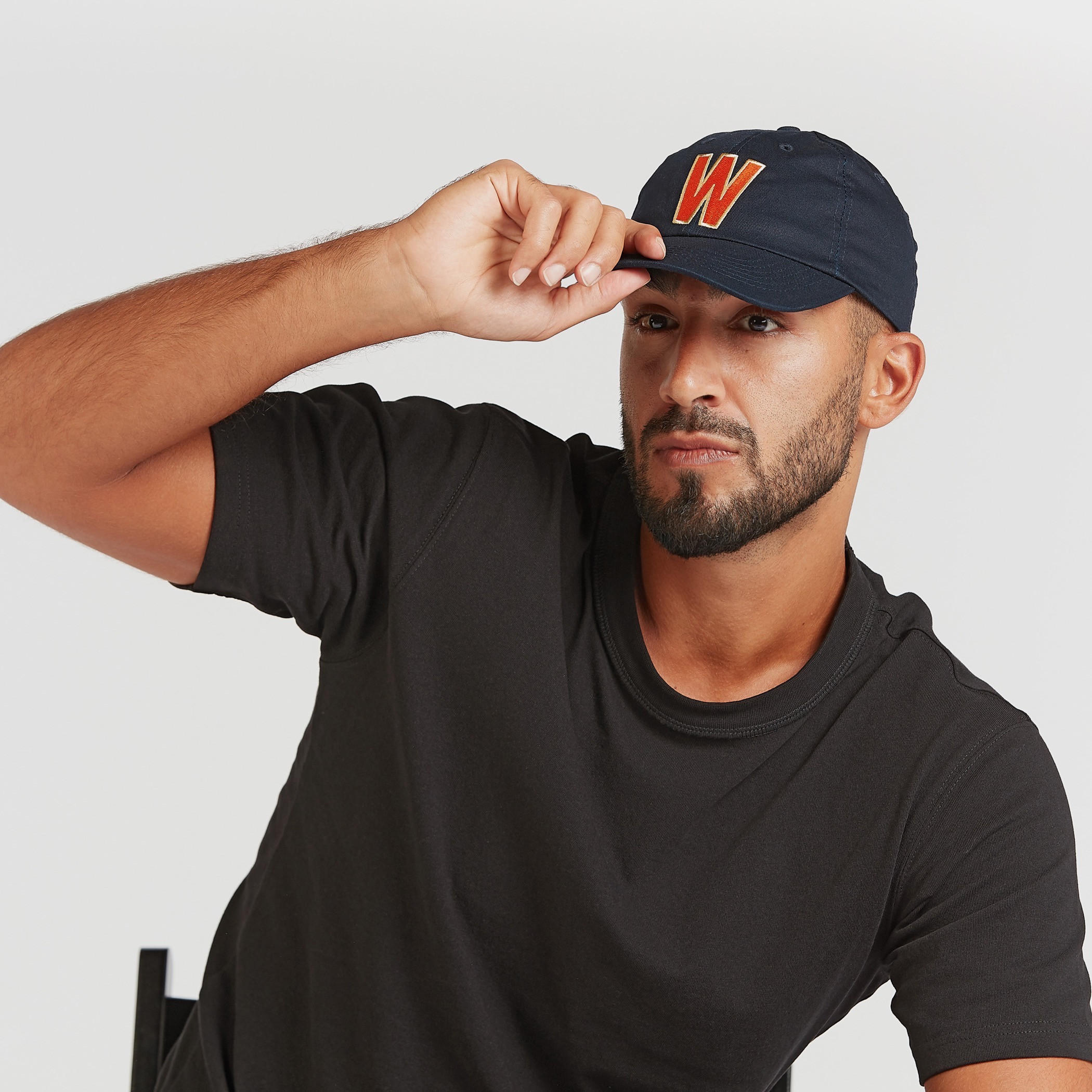 قبعة كاب مطرّزة بزر إغلاق-men-caps-image-2