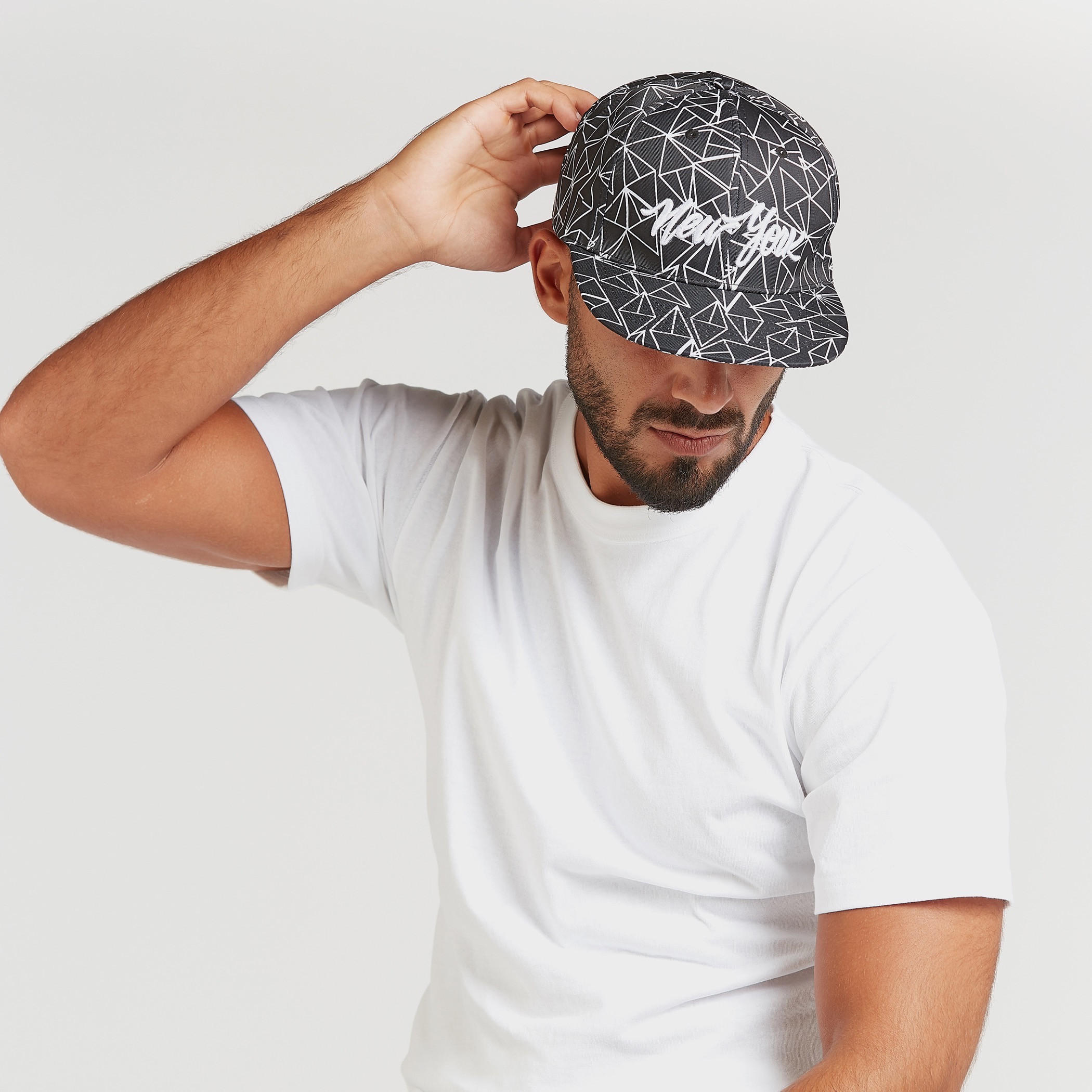قبعة كاب بزر كباس للإغلاق وطبعات-men-caps-image-2