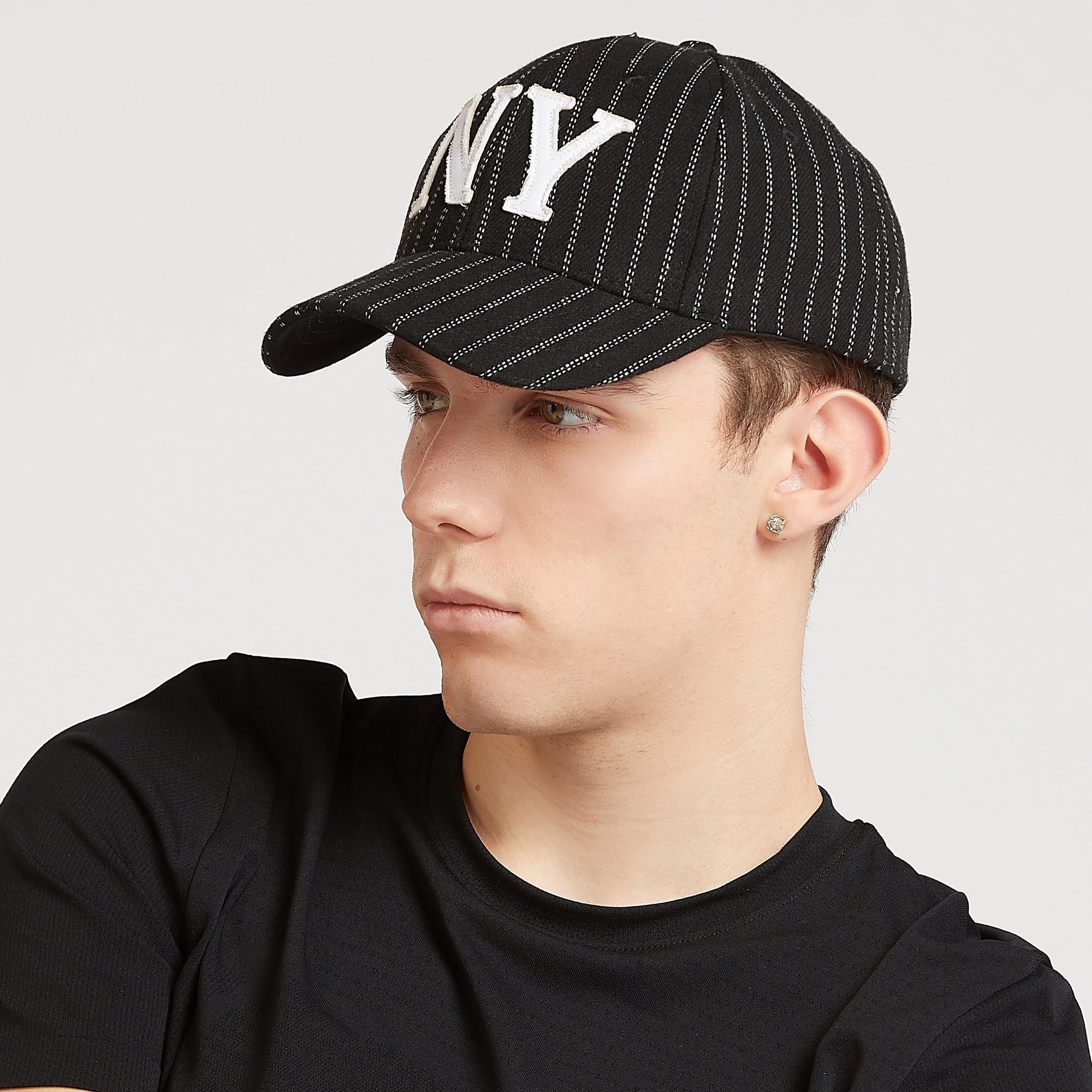 قبعة كاب مقلّمة بخطّاف وحلقة إغلاق-men-caps-image-2