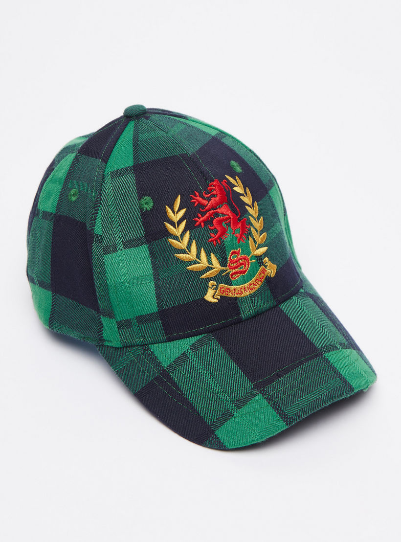 قبّعة كاب كاروهات مطرزة بإبزيم إغلاق-men-caps-image-3