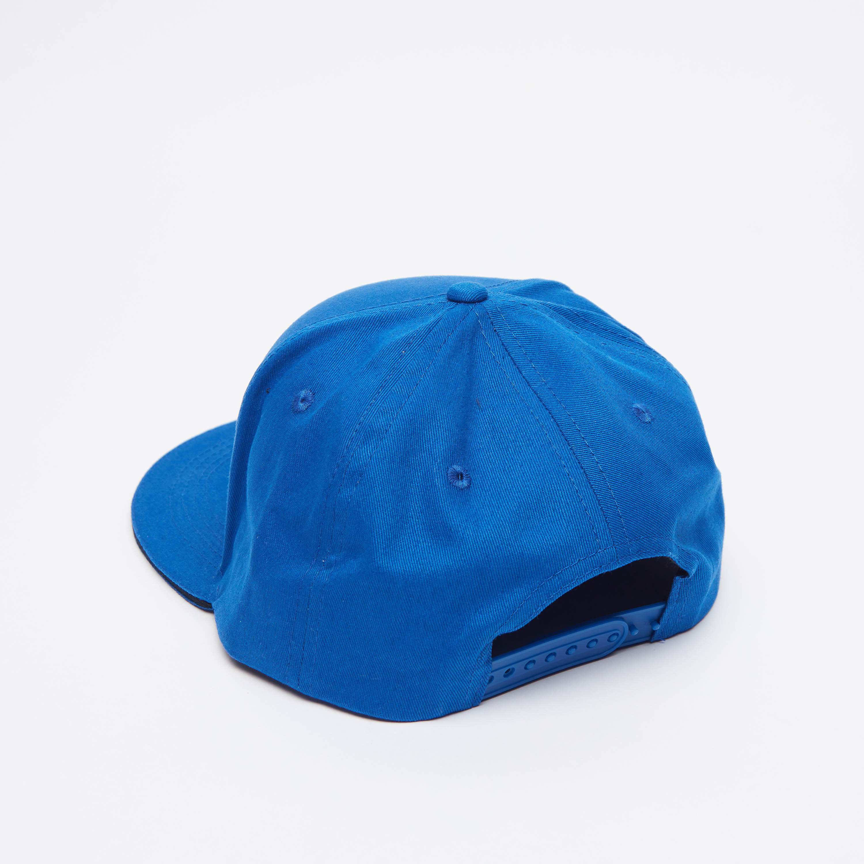 قبعة كاب مطرّزة بزر إغلاق كبّاس-men-caps-image-1