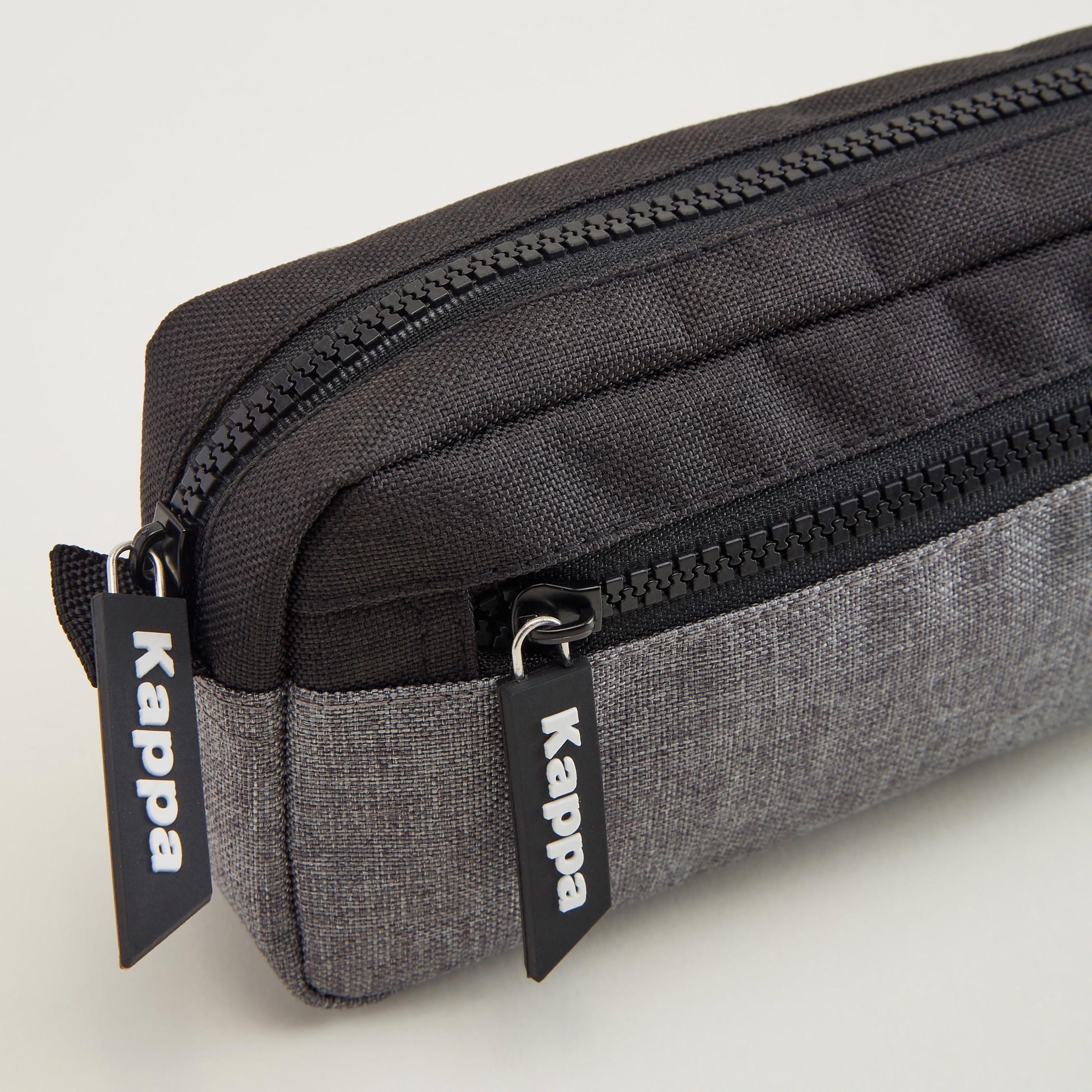 مقلمة بارزة الملمس بسحّاب إغلاق من كابا-men-beltsandwallets-wallets-image-2