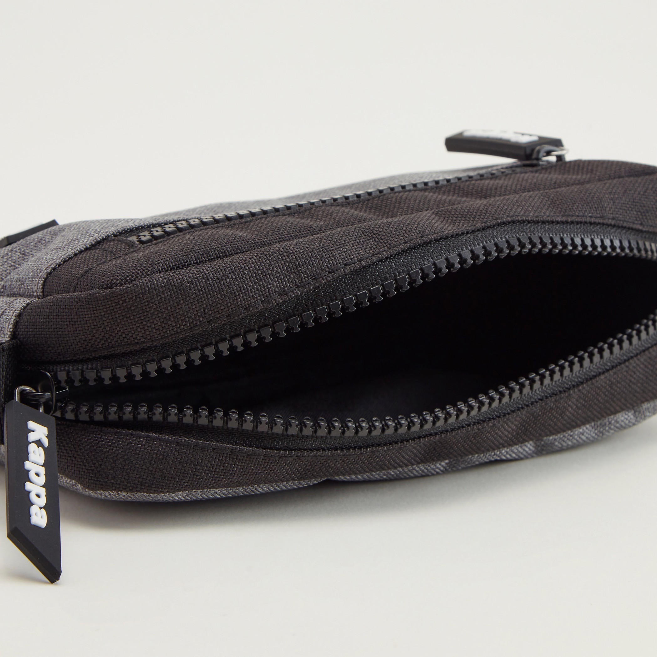 مقلمة بارزة الملمس بسحّاب إغلاق من كابا-men-beltsandwallets-wallets-image-4
