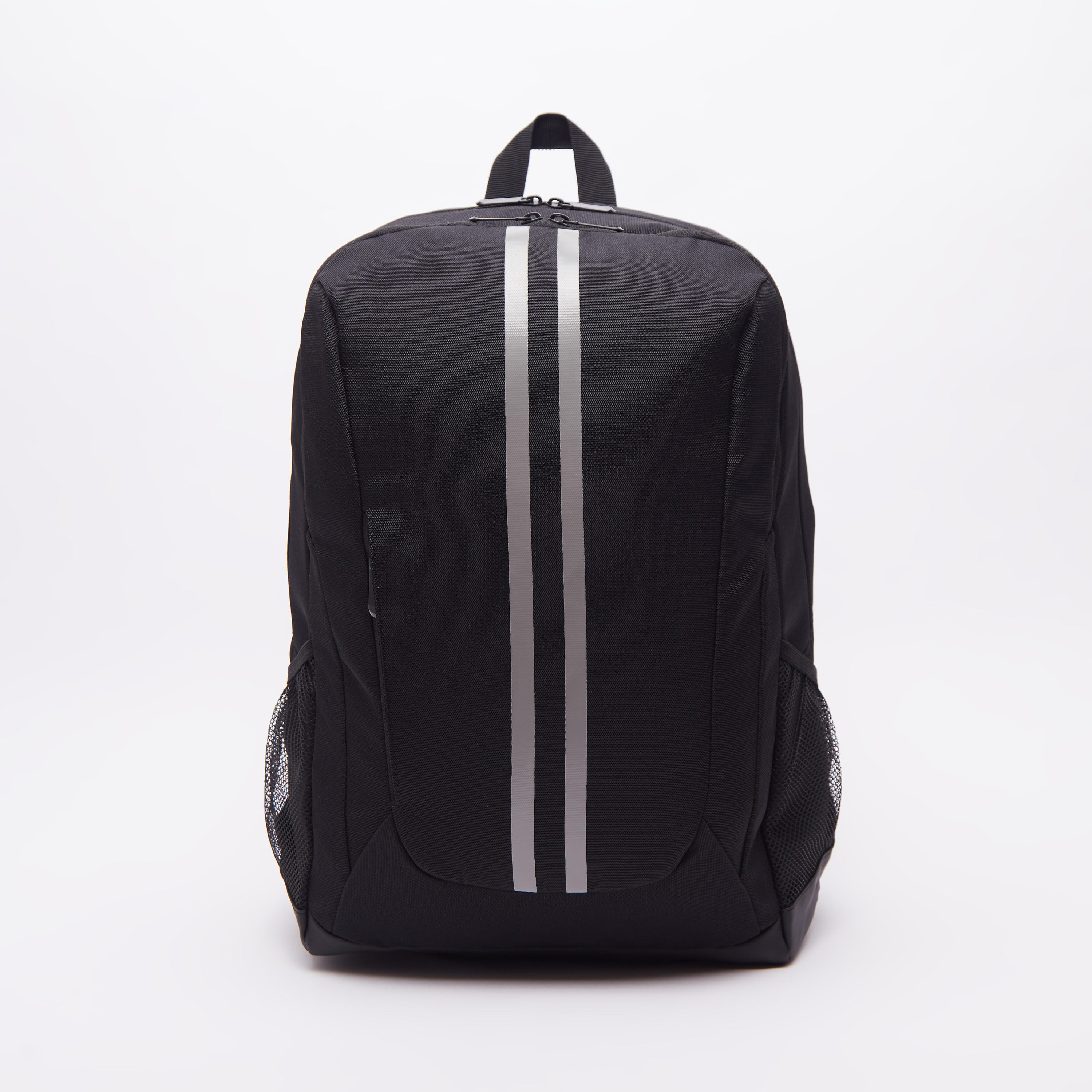 شنطة ظهر بحمّالات كتف قابلة للتعديل ومقبض علوي وتفاصيل شريطة-men-bags-image-5