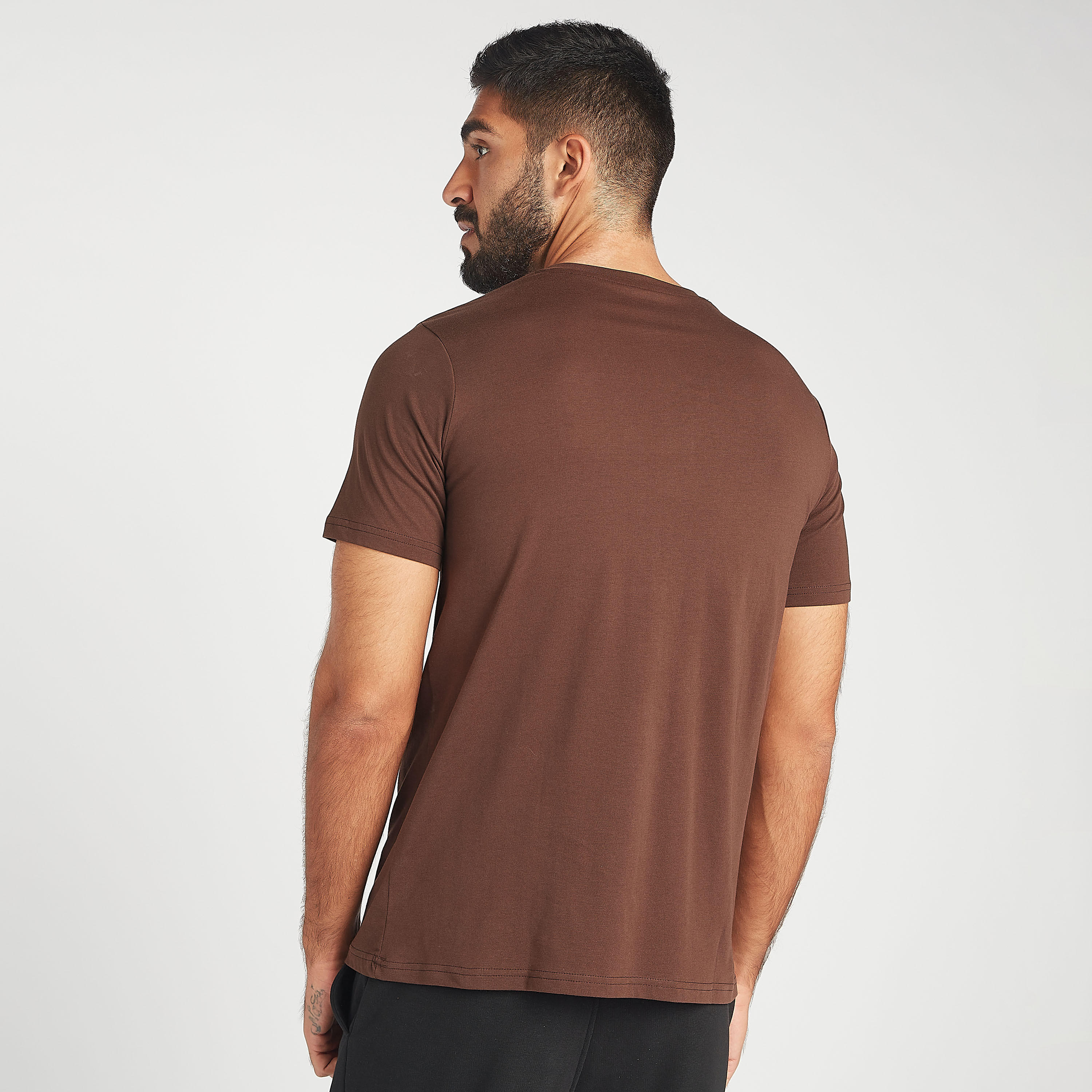 تيشيرت مستدام سادة بأكمام قصيرة - طقم من قطعتين-men-clothing-nightwear-tshirts-image-7