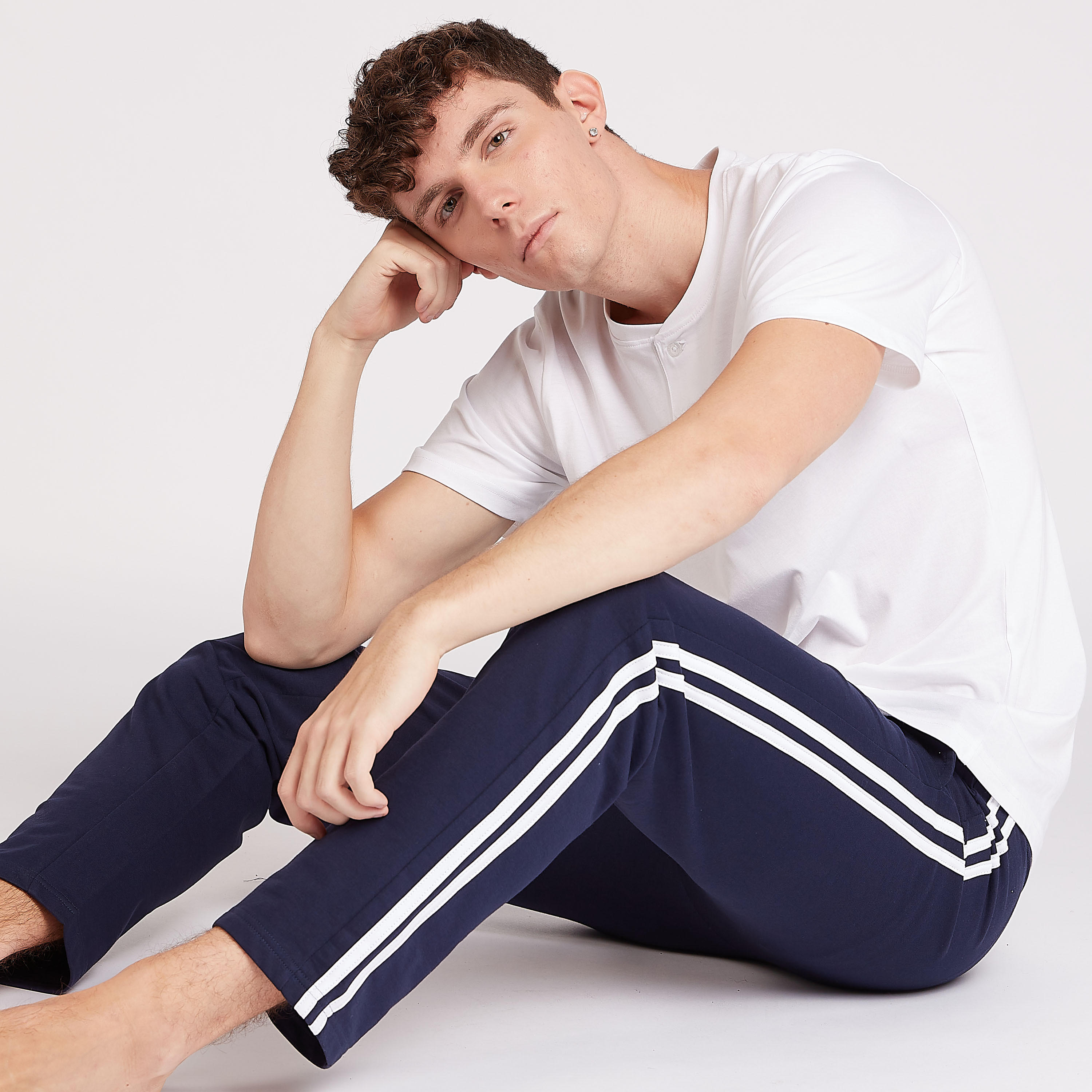 بيجاما مقلمة برباط إغلاق-men-clothing-nightwear-pyjamaandshorts-image-2
