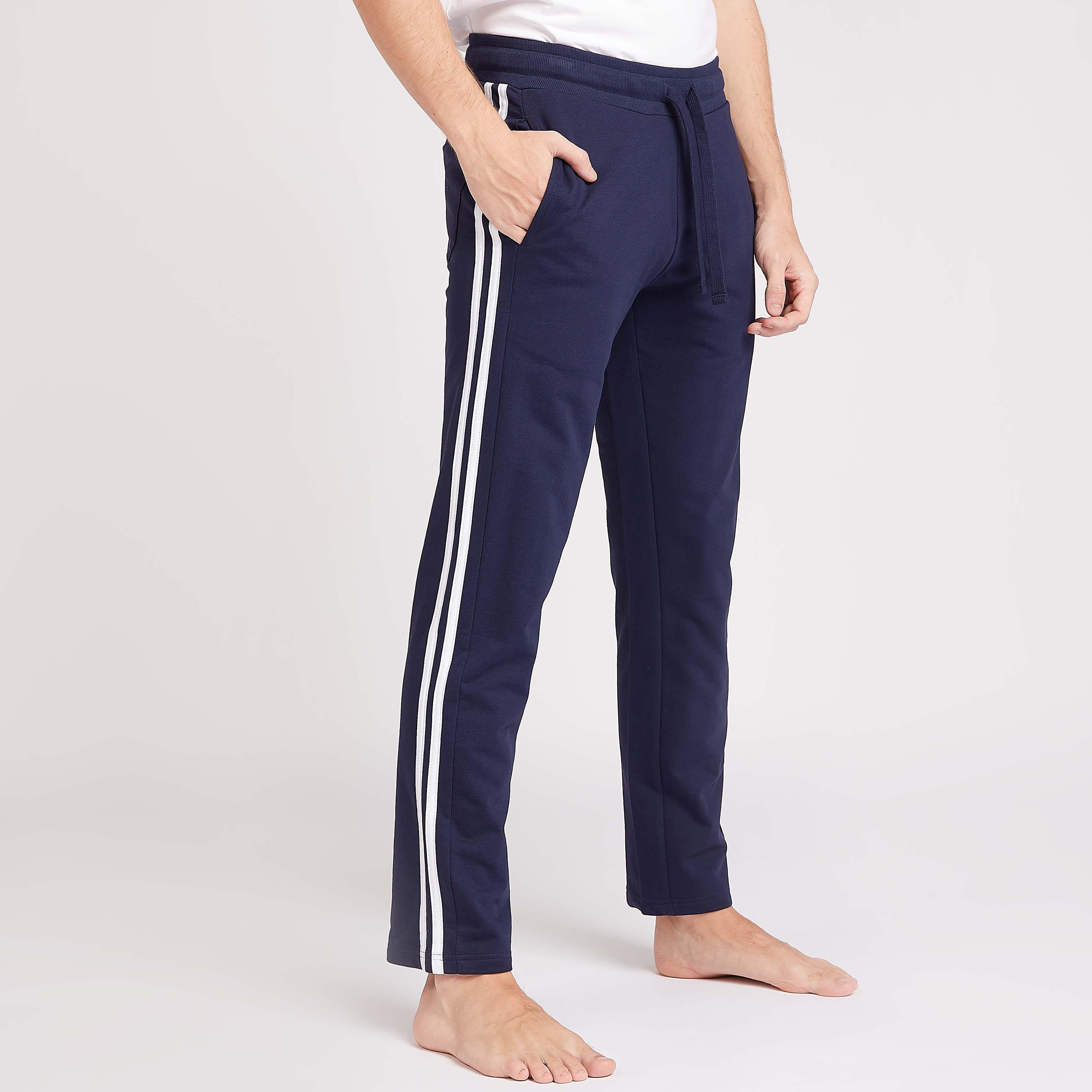 بيجاما مقلمة برباط إغلاق-men-clothing-nightwear-pyjamaandshorts-image-1