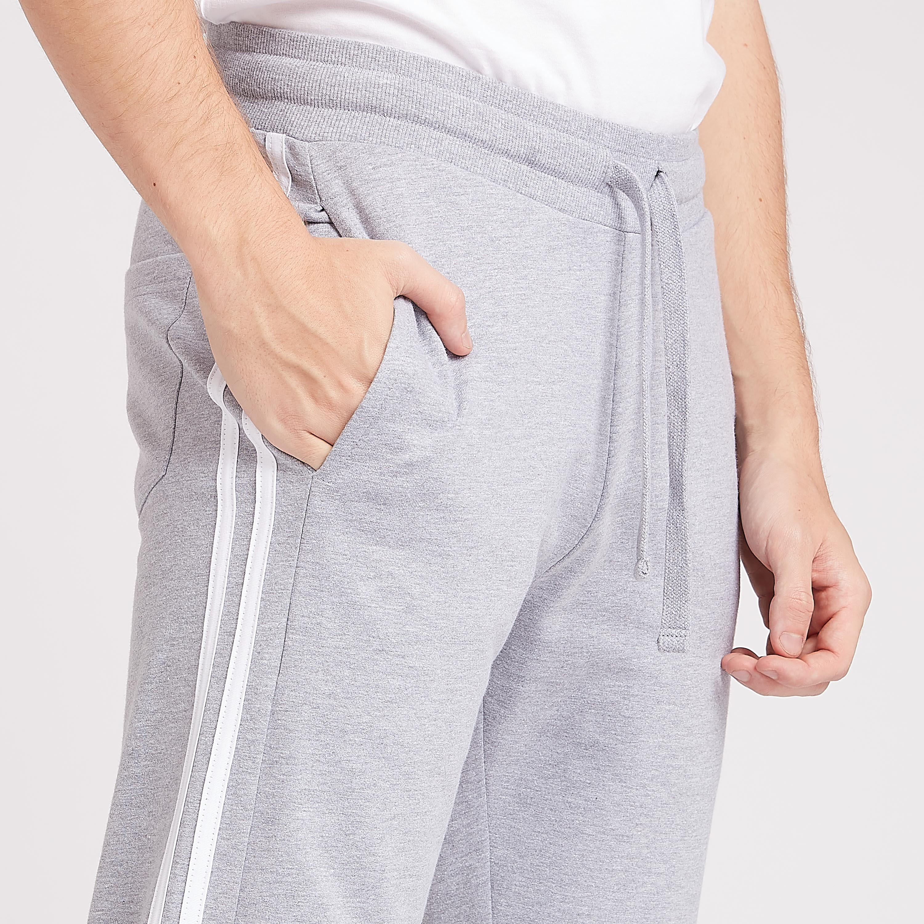 بنطلون سادة طويل بجيوب وتفاصيل مخططة-men-clothing-nightwear-pyjamaandshorts-image-2
