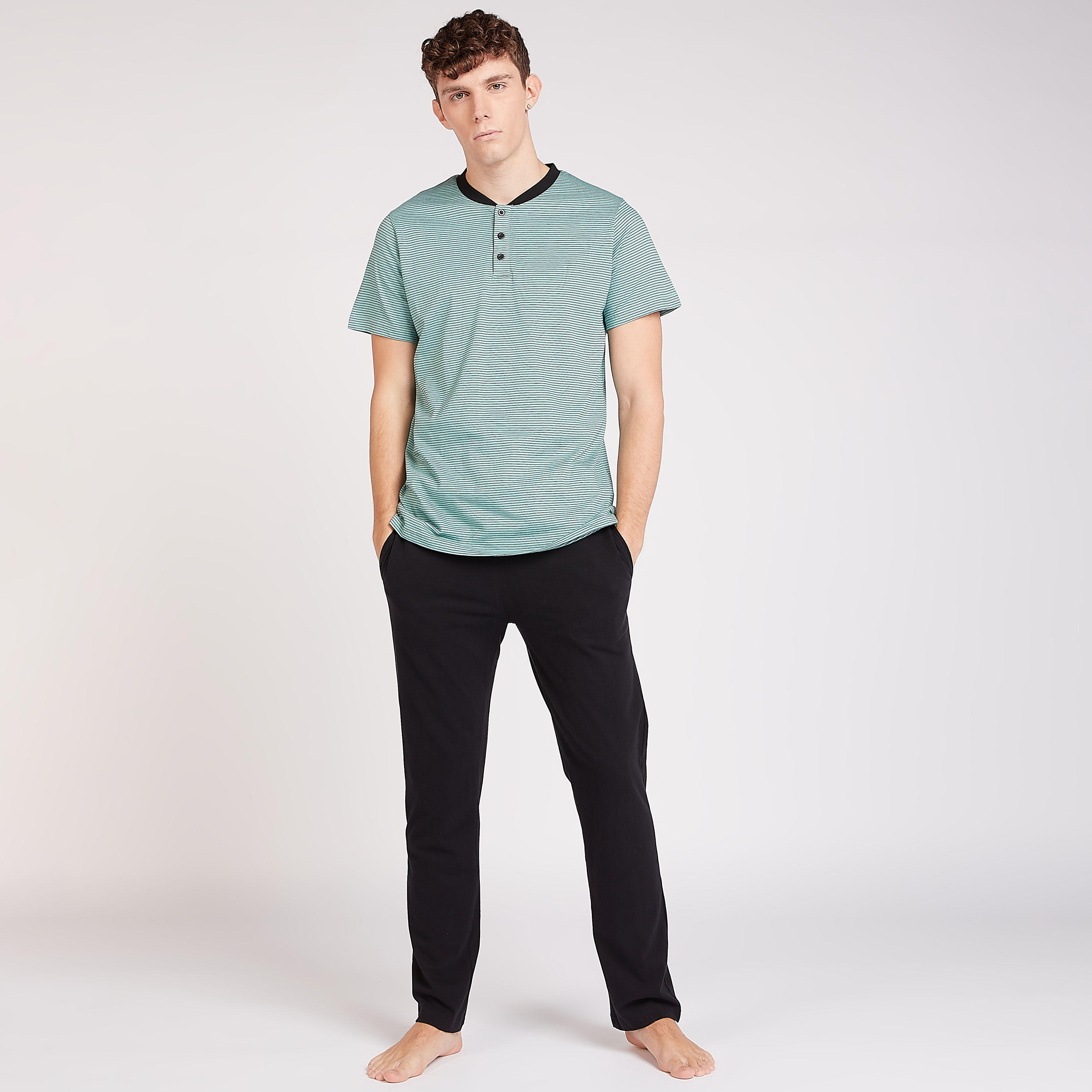 طقم بنطلون بيجاما طويل سادة وتيشيرت مخطط بياقة هينلي-men-clothing-nightwear-sets-image-5