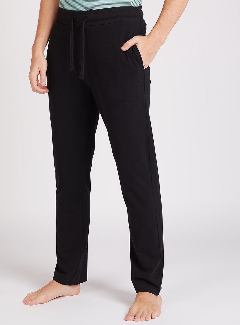 طقم بنطلون بيجاما طويل سادة وتيشيرت مخطط بياقة هينلي-men-clothing-nightwear-sets-image-1