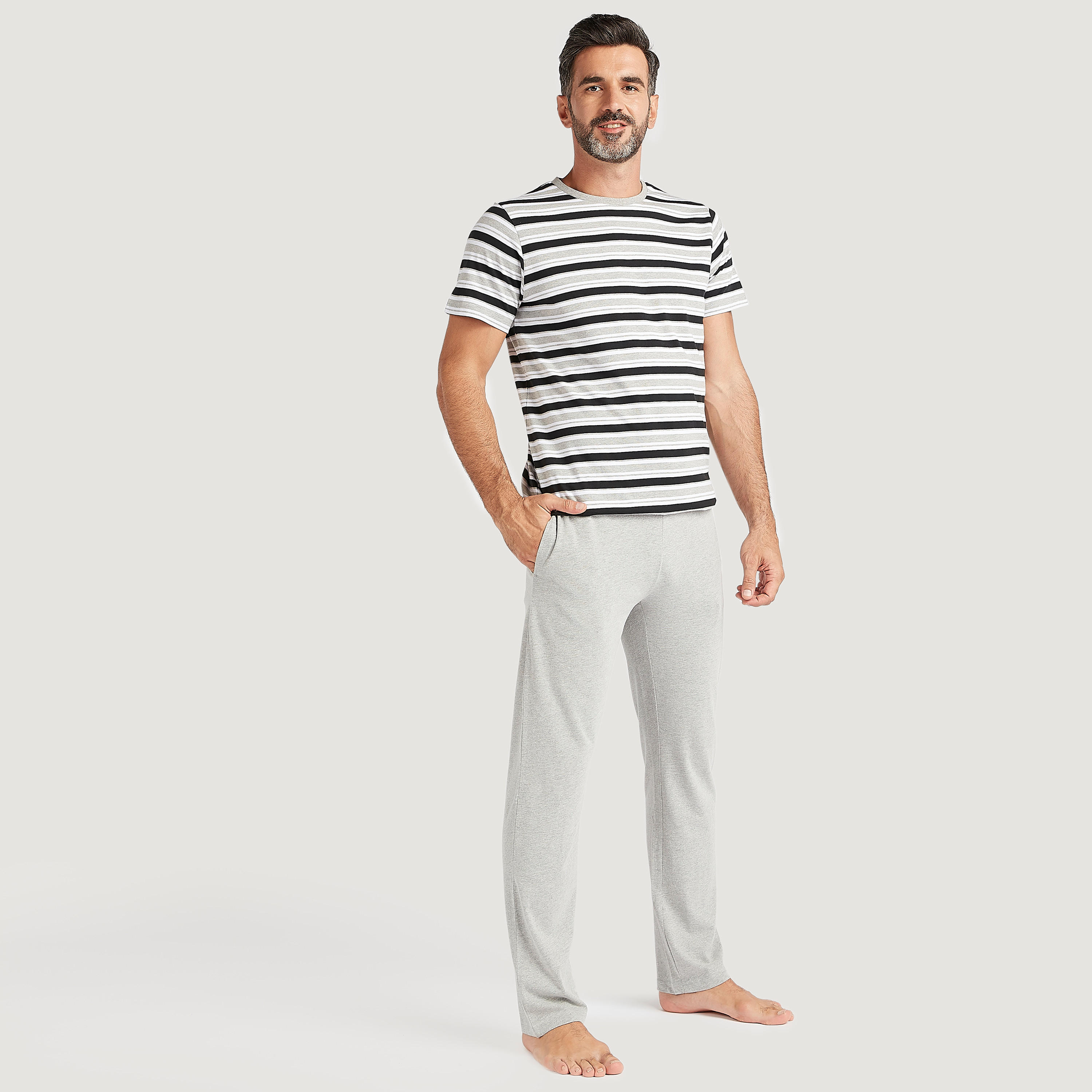 طقم بنطلون بيجاما سادة وتيشيرت مخطط بأكمام قصيرة-men-clothing-nightwear-sets-image-4