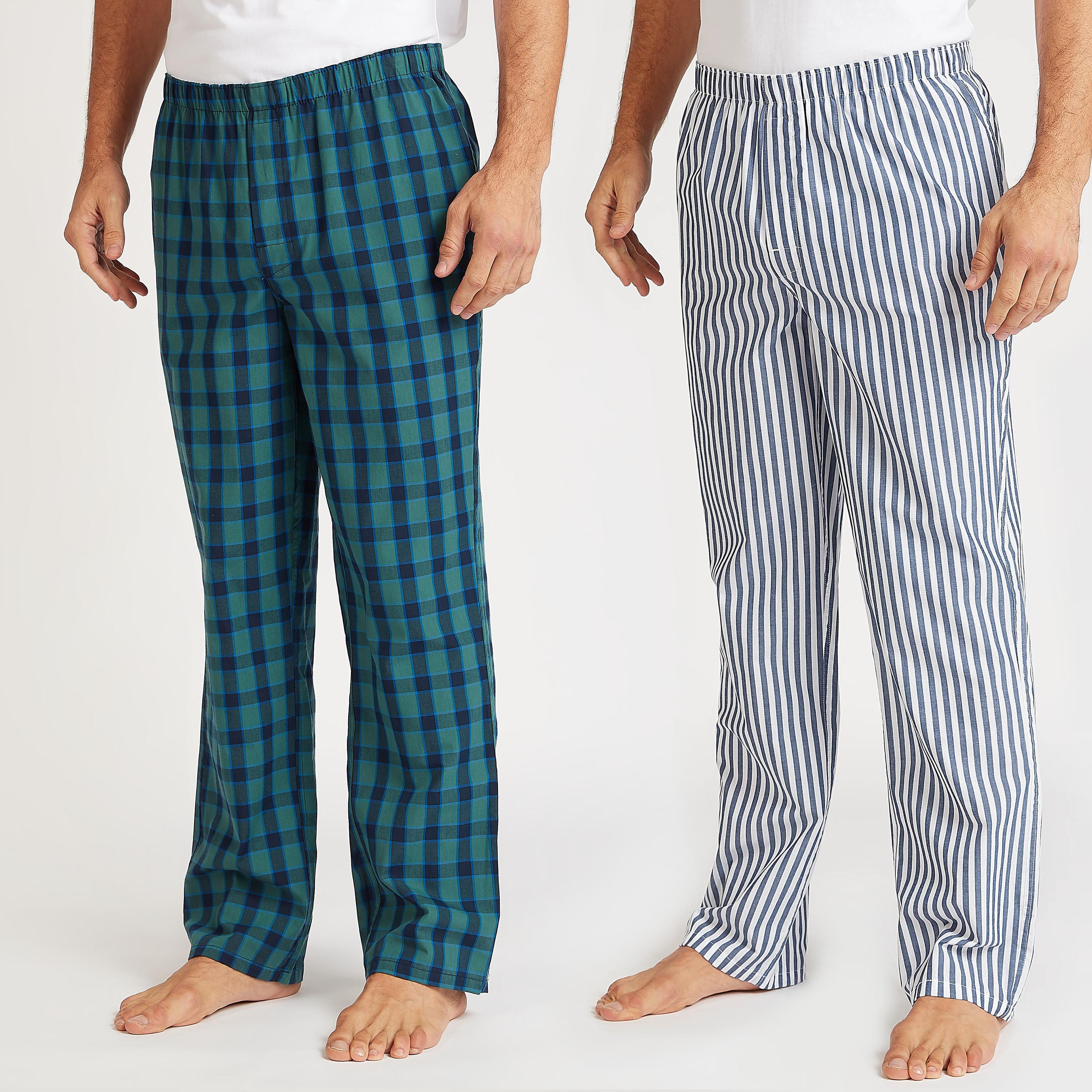 بيجاما مستدامة بطبعات وخصر مطّاطي - طقم من قطعتين-men-clothing-nightwear-pyjamaandshorts-image-1