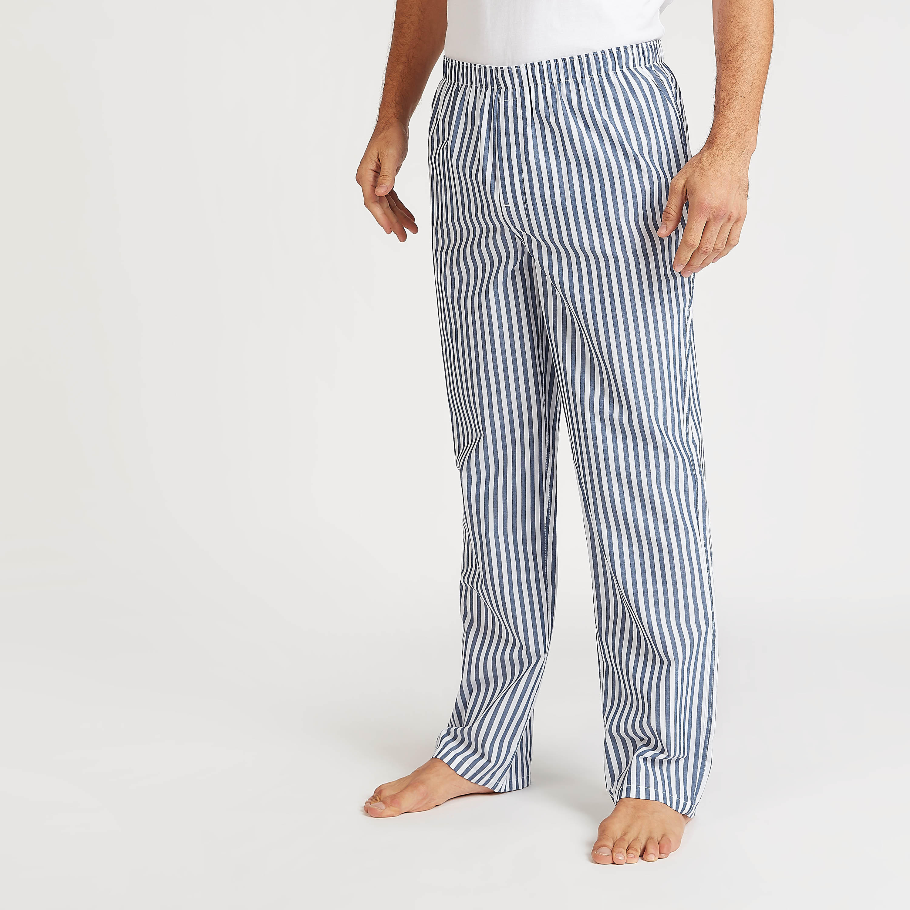 بيجاما مستدامة بطبعات وخصر مطّاطي - طقم من قطعتين-men-clothing-nightwear-pyjamaandshorts-image-5