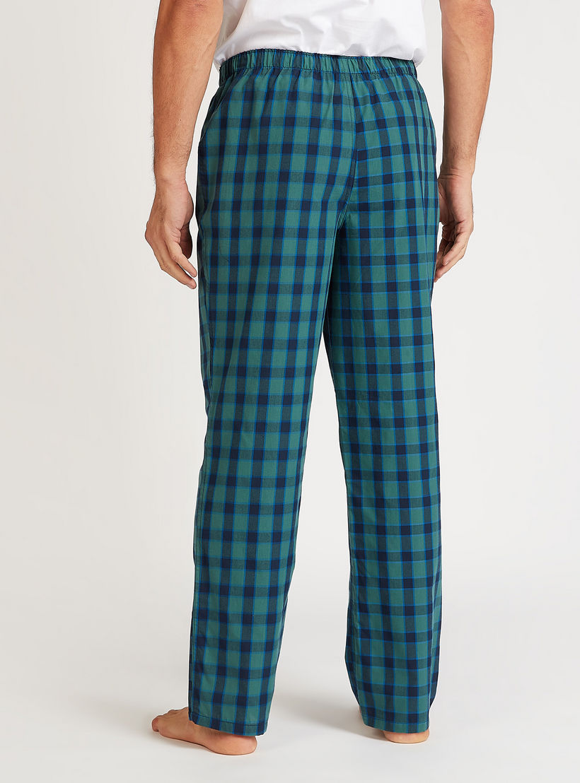 بيجاما مستدامة بطبعات وخصر مطّاطي - طقم من قطعتين-men-clothing-nightwear-pyjamaandshorts-image-6
