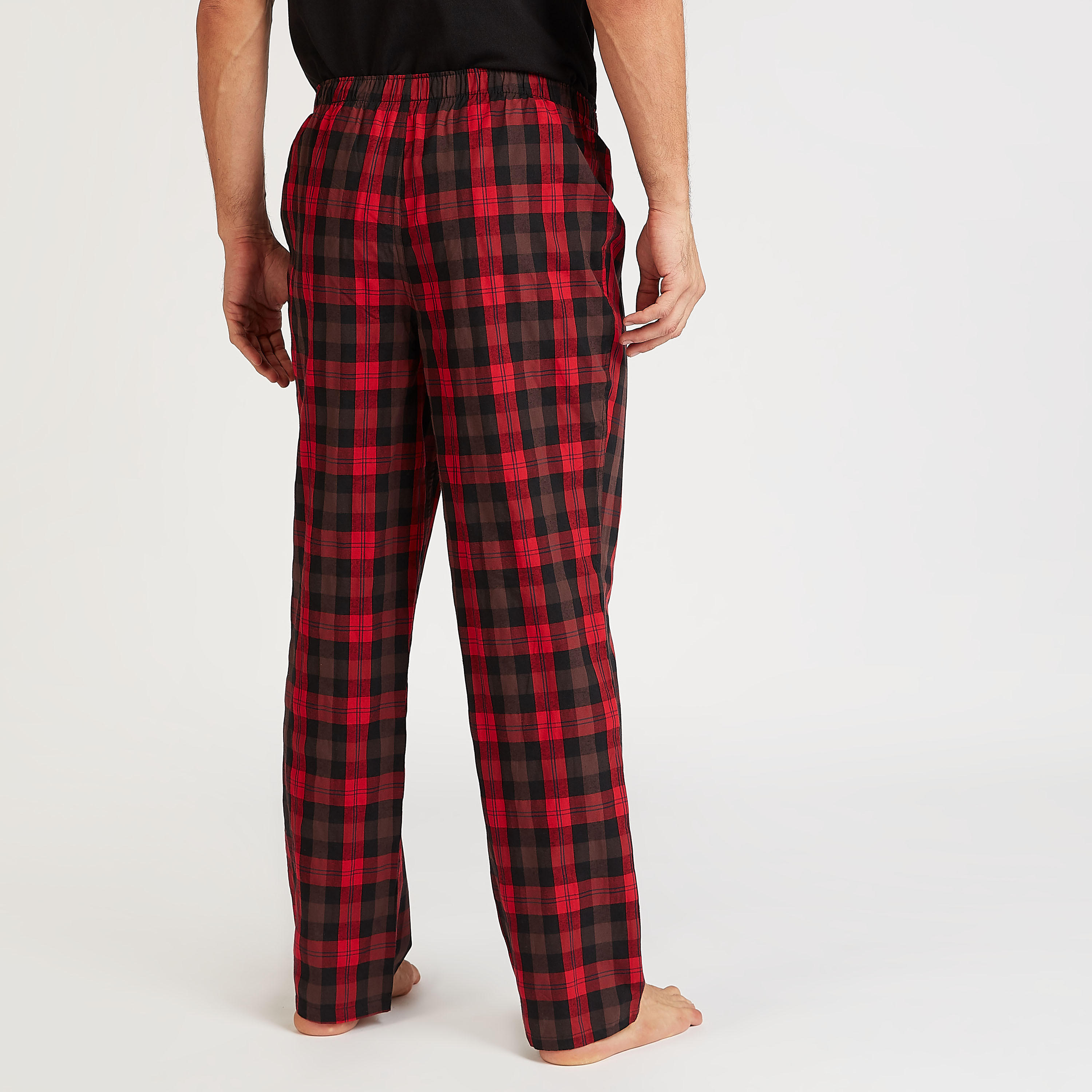 بيجاما مستدامة متنوّعة بخصر مطّاطي - طقم من قطعتين-men-clothing-nightwear-pyjamaandshorts-image-6