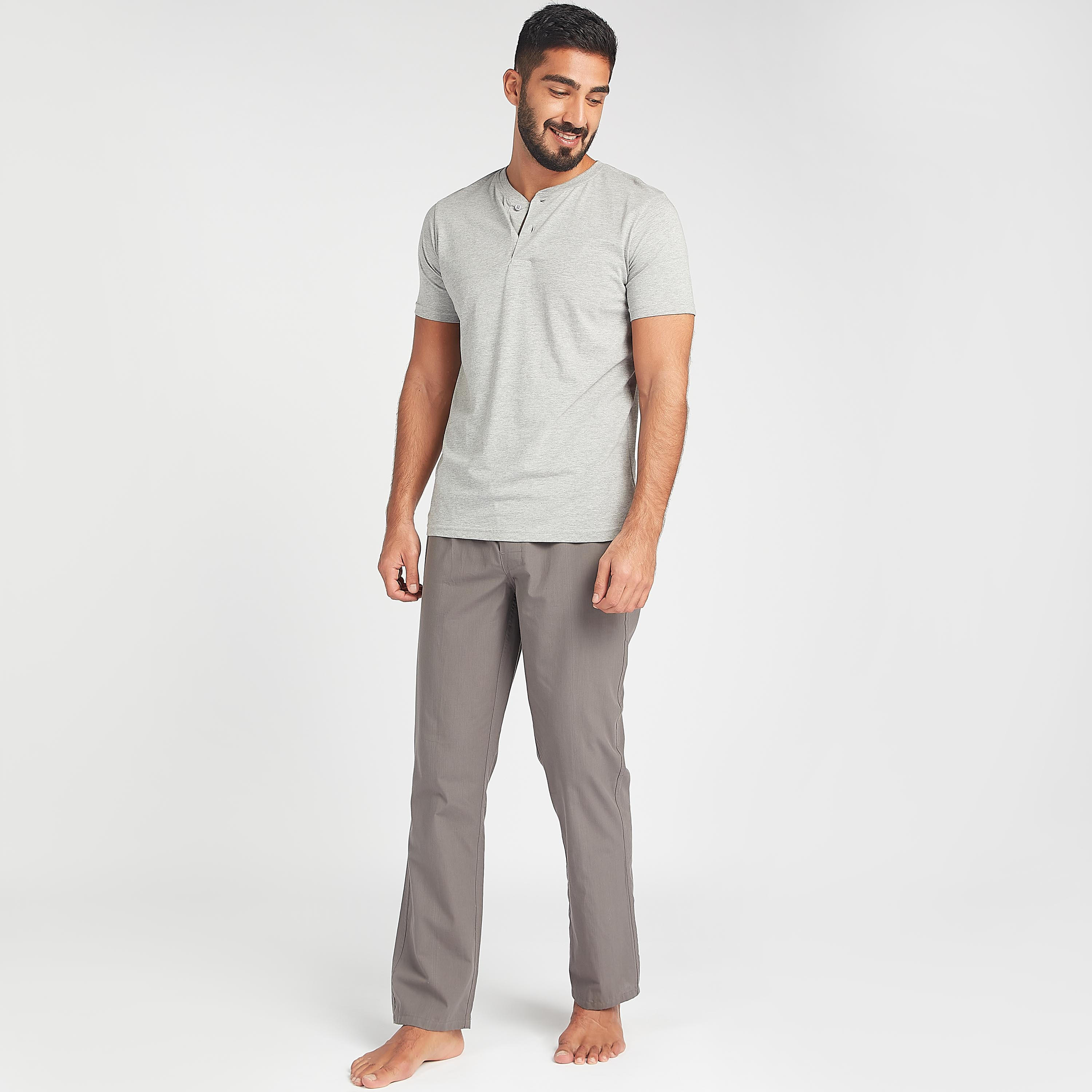 بنطلون بيجاما طويل بخصر مطاطي وطبعات - طقم من قطعتين-men-clothing-nightwear-pyjamaandshorts-image-6