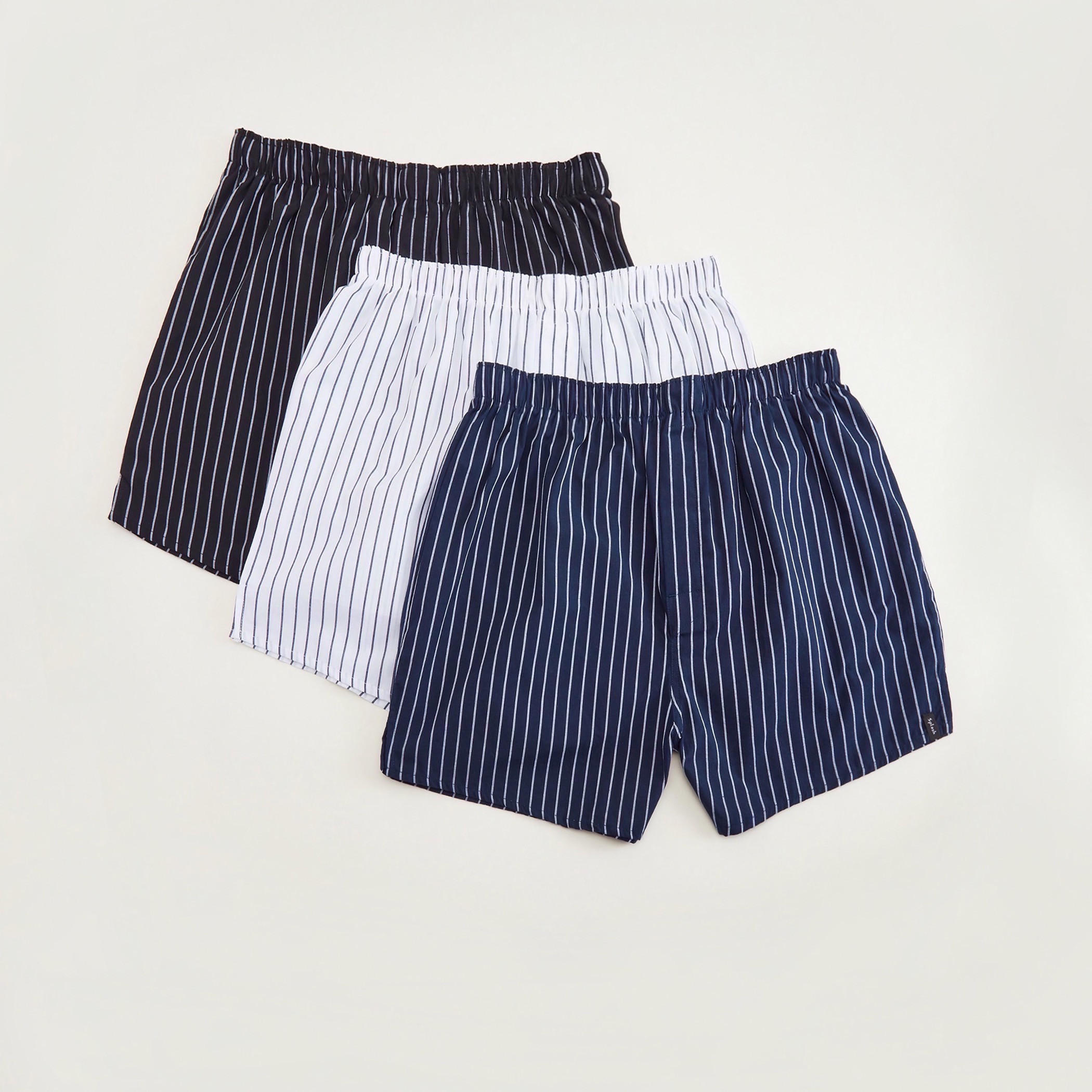 طقم شورتات بوكسر داخلية مقلّمة بخصر مطاطي - 3 قطع-men-clothing-innerwear-underwear-image-1