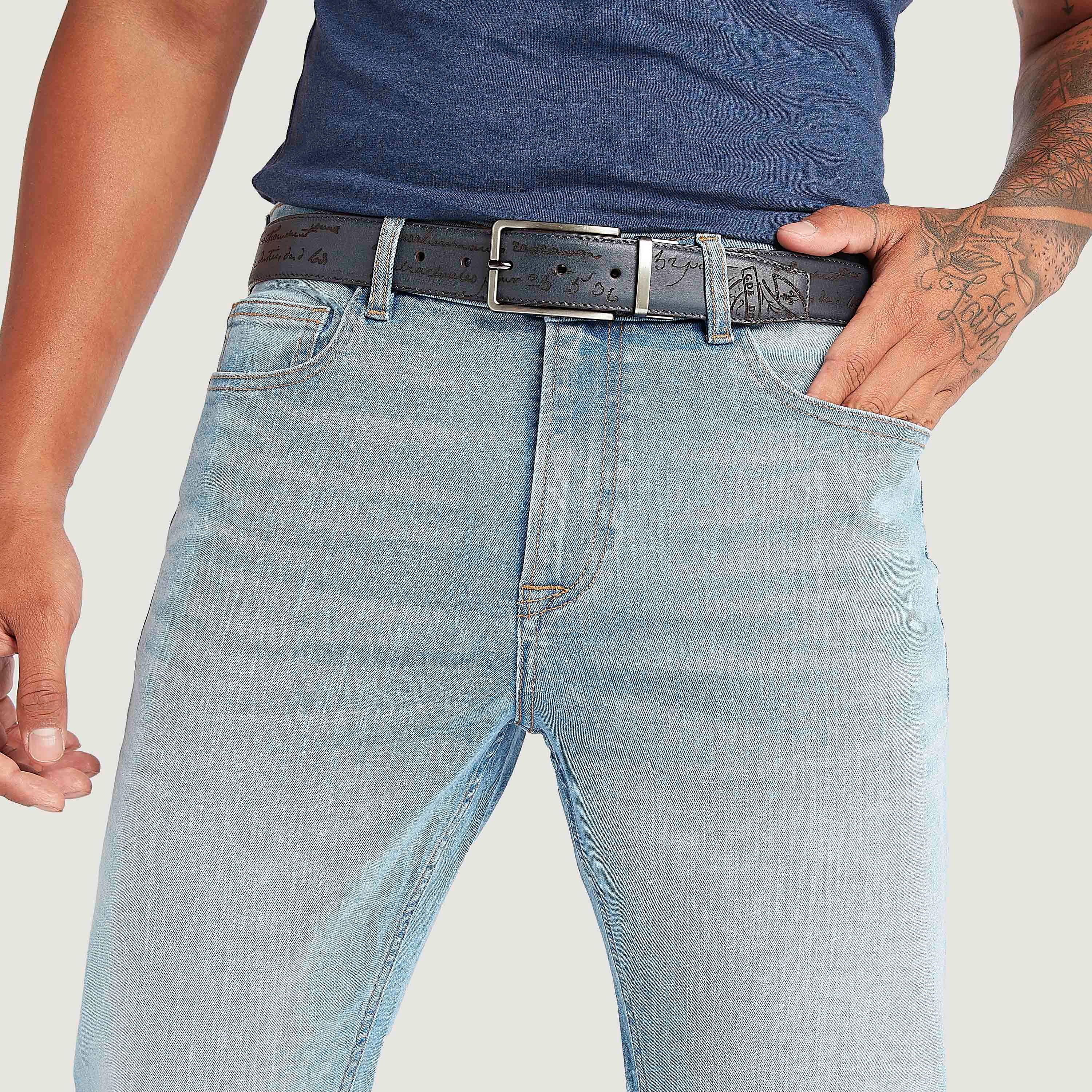 حزام بطبعات وإبزيم بدبوس - طقم من قطعتين-men-beltsandwallets-belts-image-2