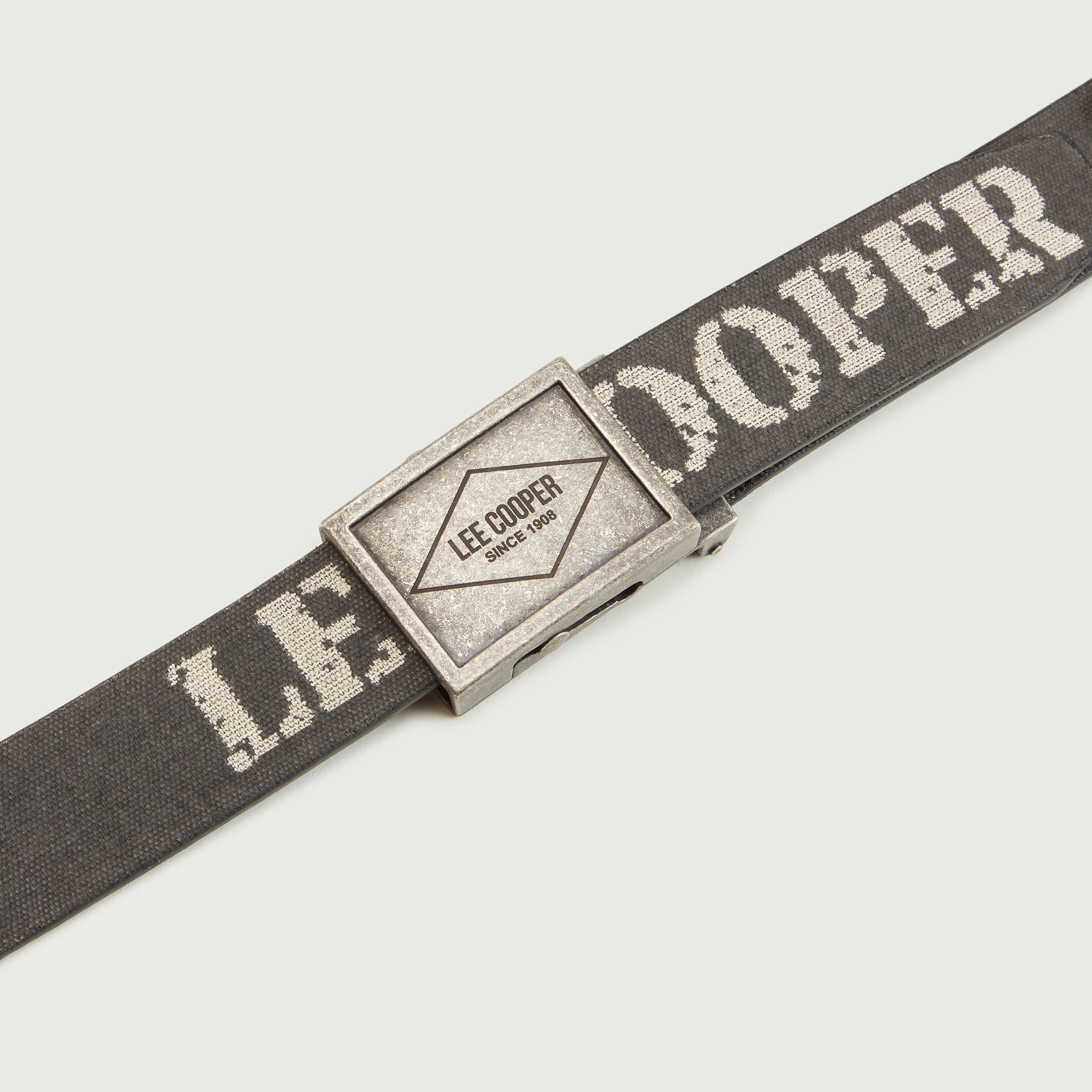 حزام بطبعات وإبزيم من لي كوبر-men-beltsandwallets-belts-image-5