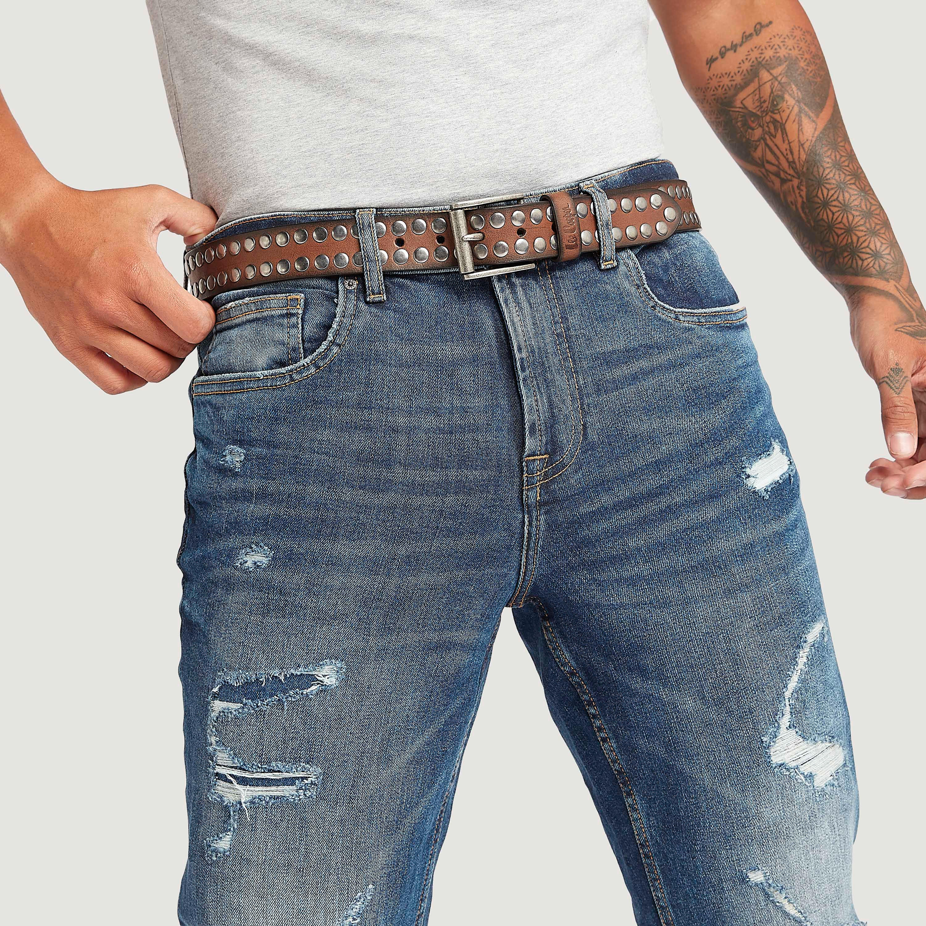 حزام بتفاصيل مرصّعة مهدنيّة وإبزيم بدبوس من لي كوبر-men-beltsandwallets-belts-image-2