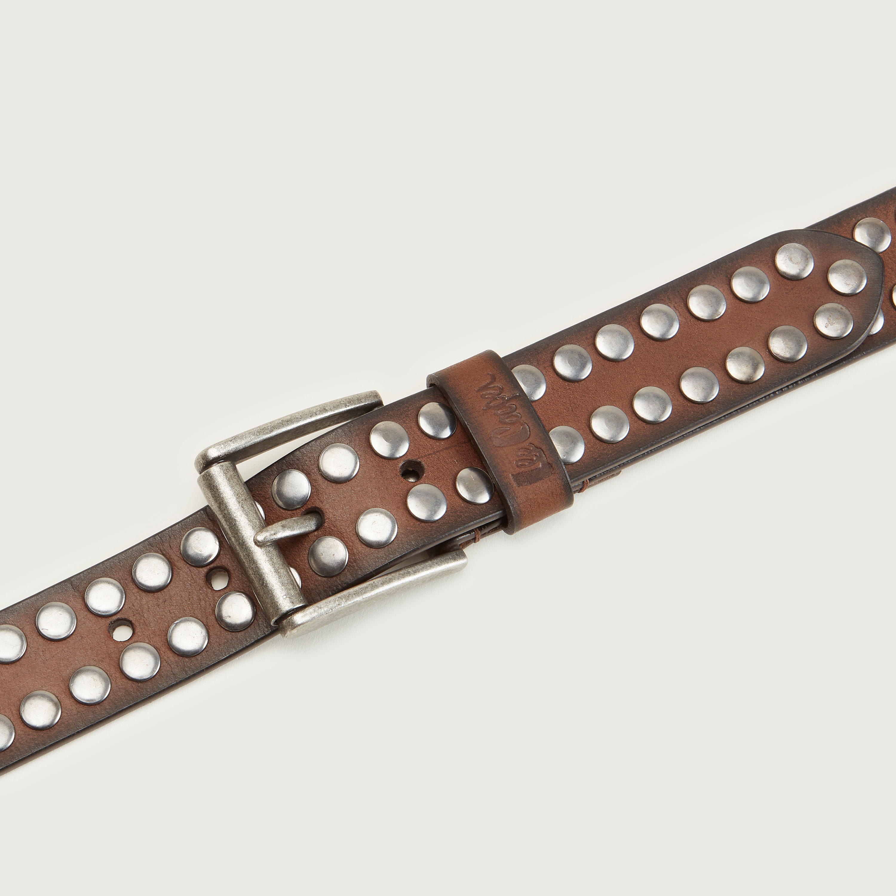حزام بتفاصيل مرصّعة مهدنيّة وإبزيم بدبوس من لي كوبر-men-beltsandwallets-belts-image-5