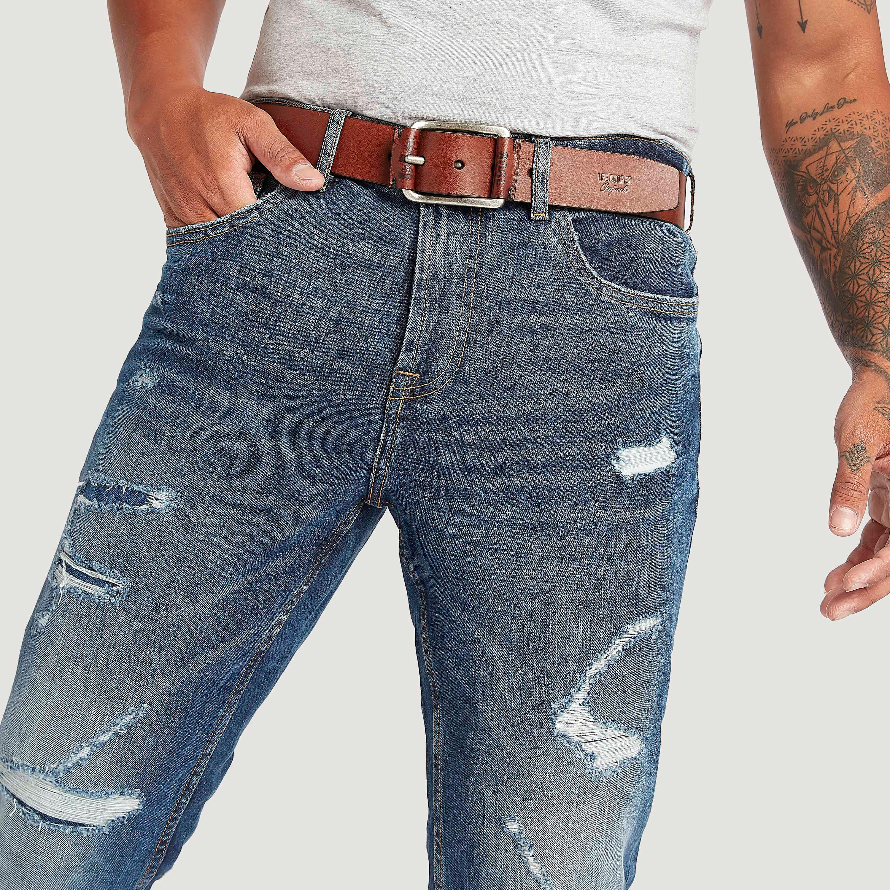 حزام بطبعات وإبزيم بدبوس من لي كوبر-men-beltsandwallets-belts-image-4