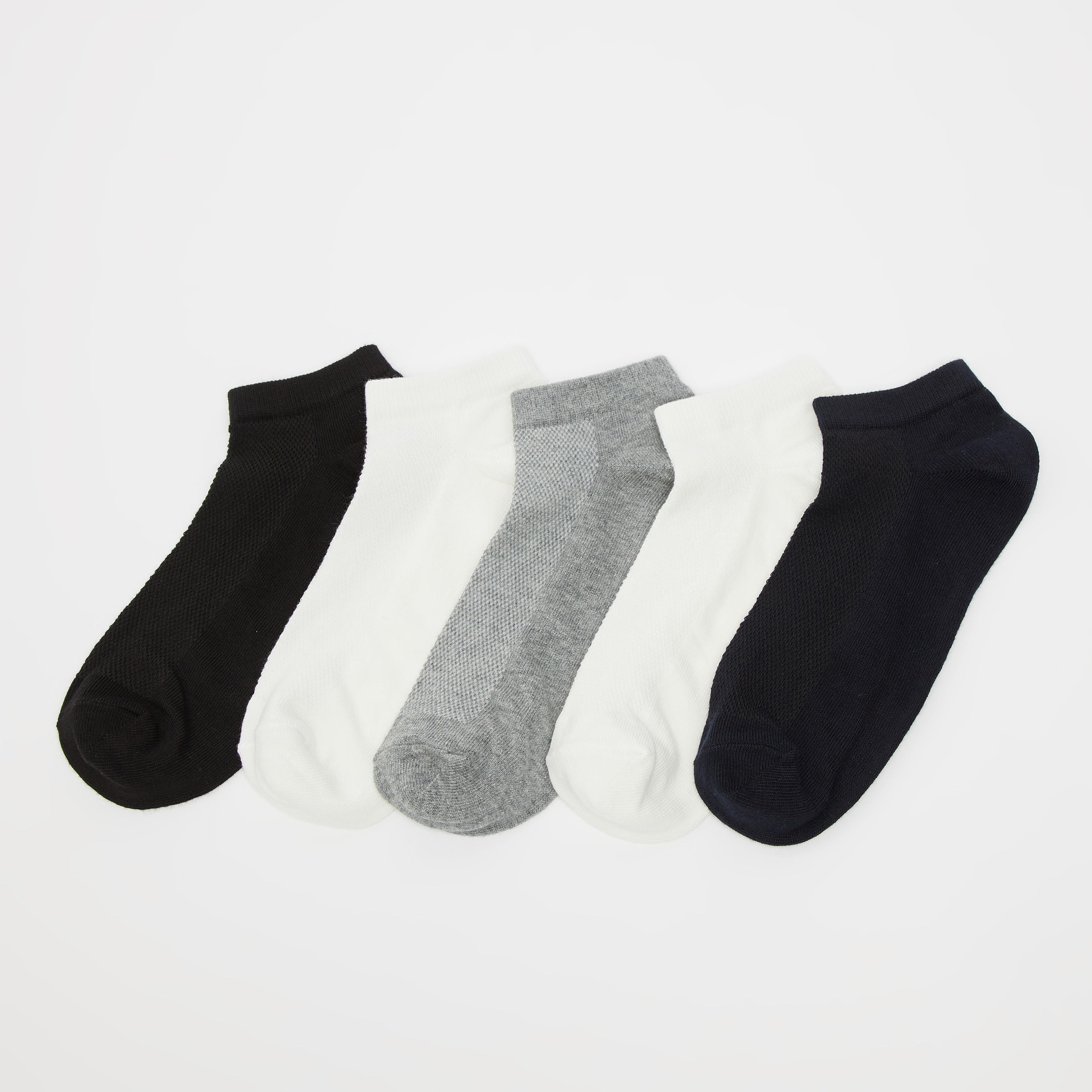 جوارب بارزة الملمس بطول الكاحل بحوّاف مطاطية - طقم من 5 أزواج-men-socks-image-1