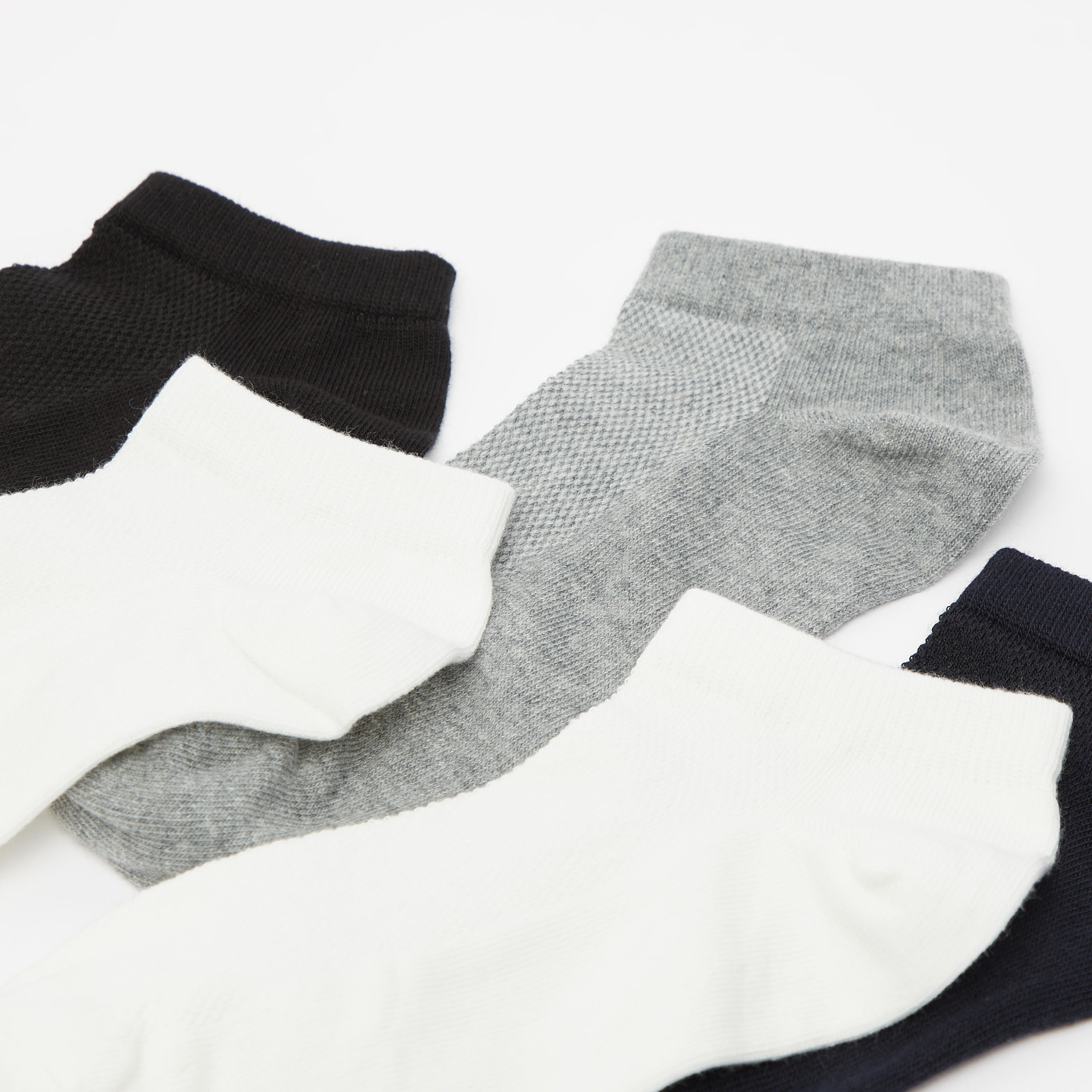 جوارب بارزة الملمس بطول الكاحل بحوّاف مطاطية - طقم من 5 أزواج-men-socks-image-2