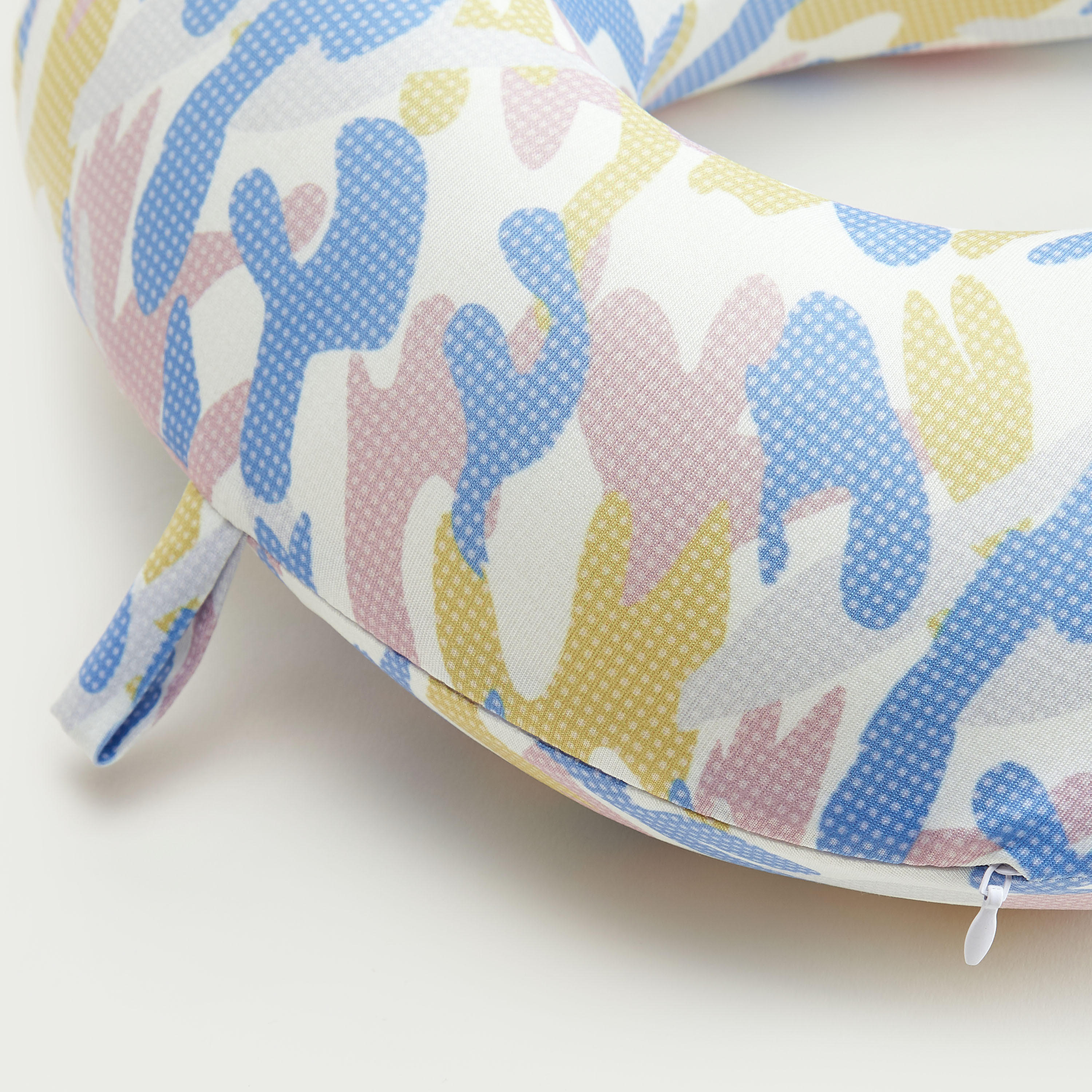 Printed Neck Pillow with Snap Button Closure-travel-accessories-image-5