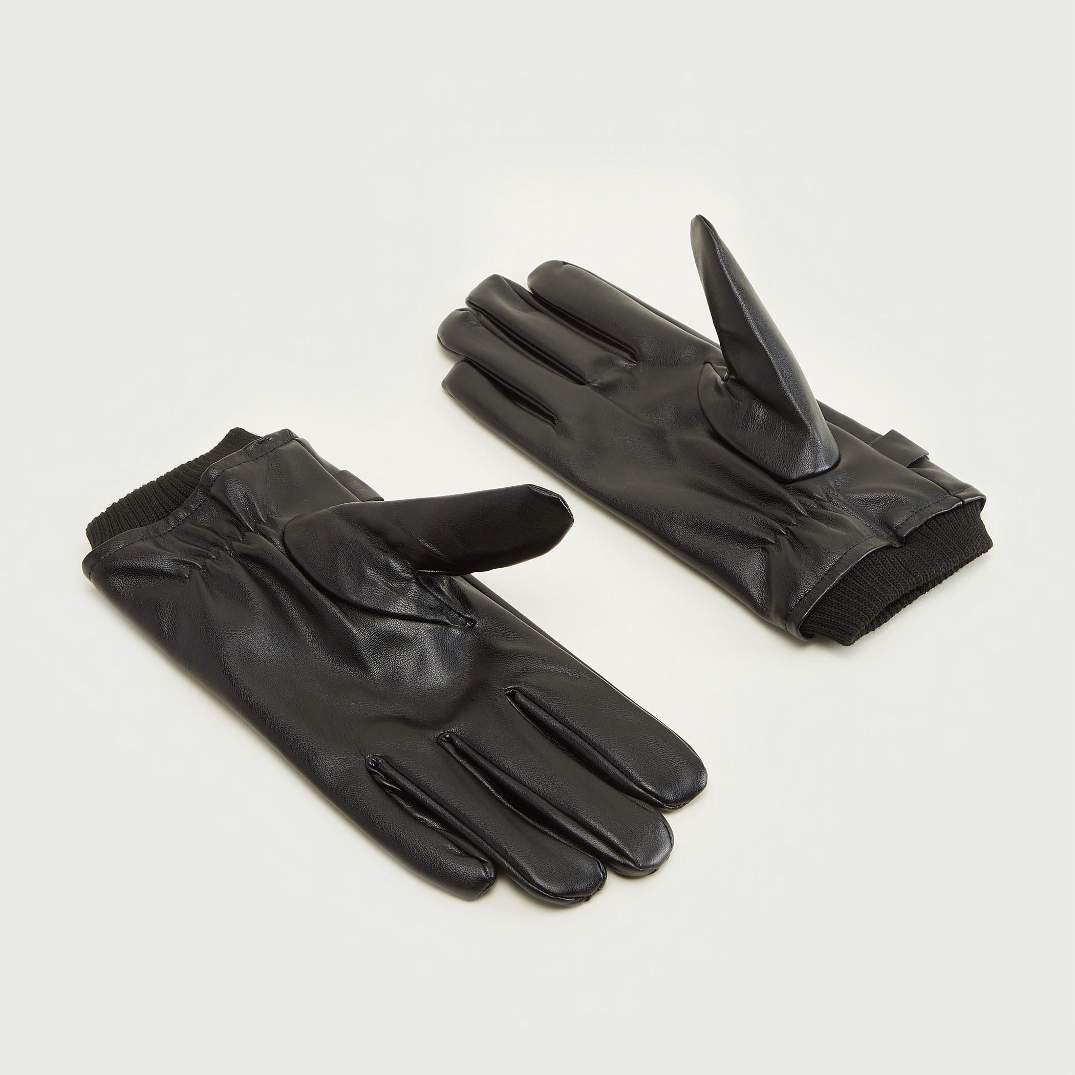 قفّازات سادة بزر إغلاق وحواف مضلّعة-men-scarvesandgloves-image-1