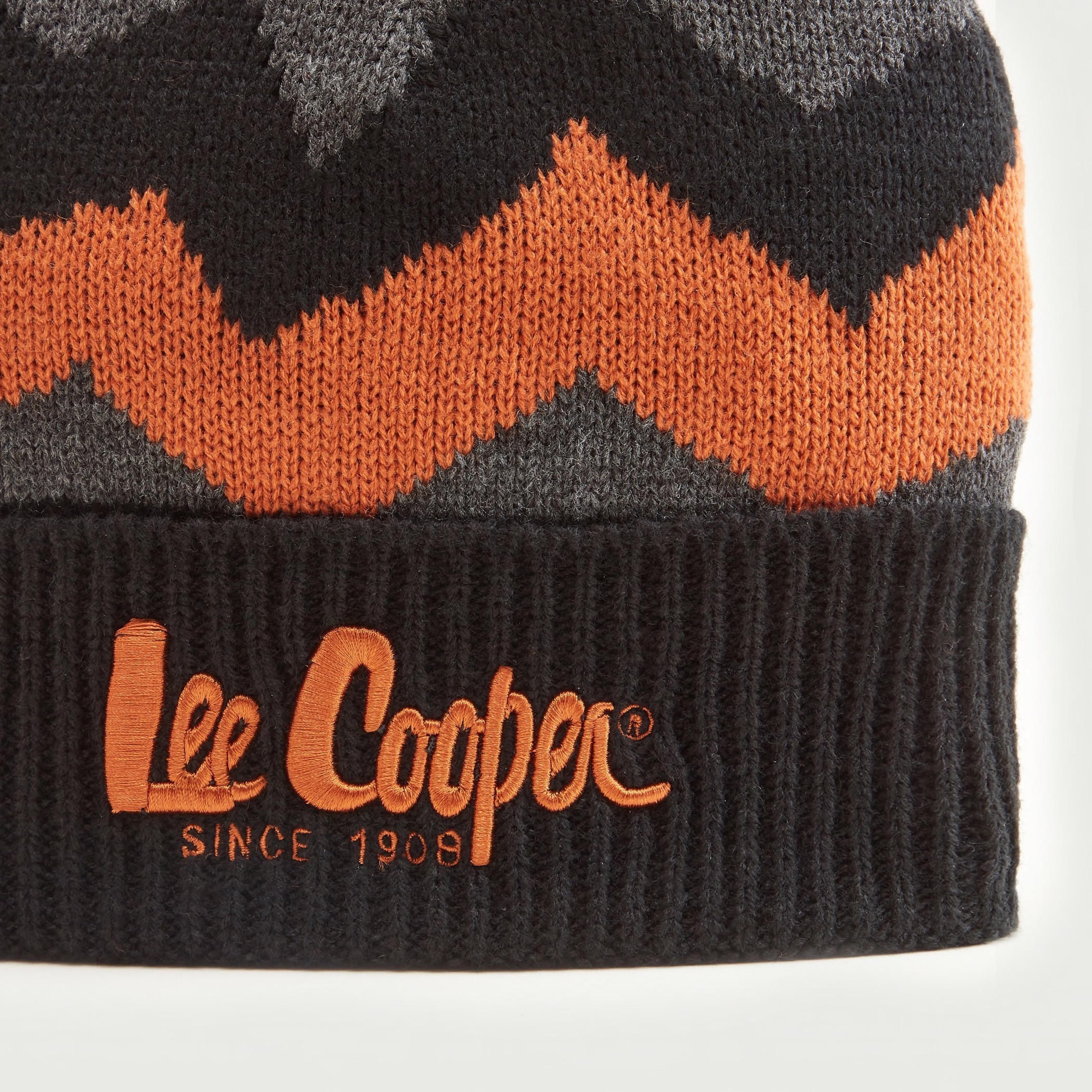 Lee Cooper Chevron Patterned Beanie with Embroidered Logo-men-caps-image-2