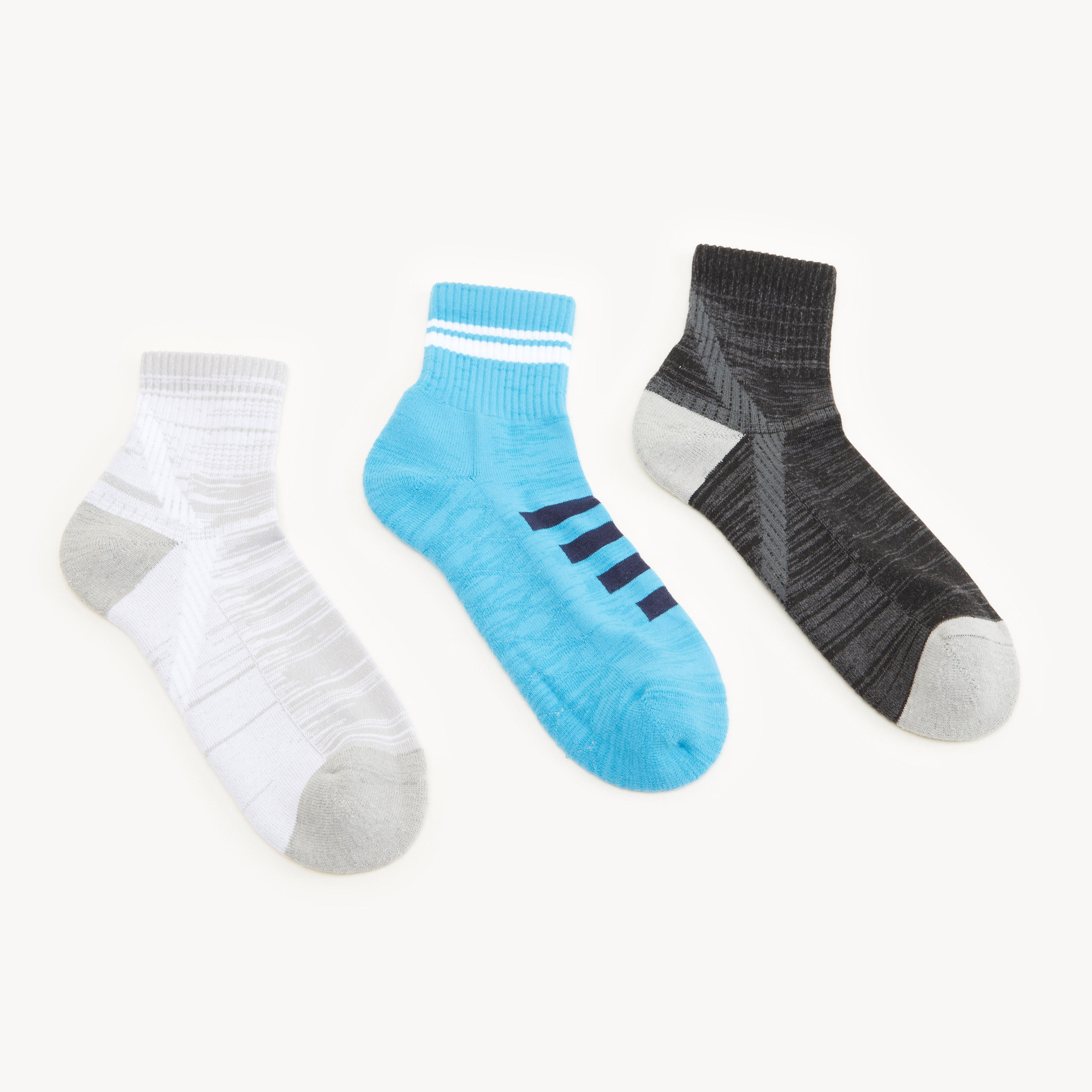 جوارب متنوعة بطول الكاحل - طقم من 3 أزواج-men-socks-image-4