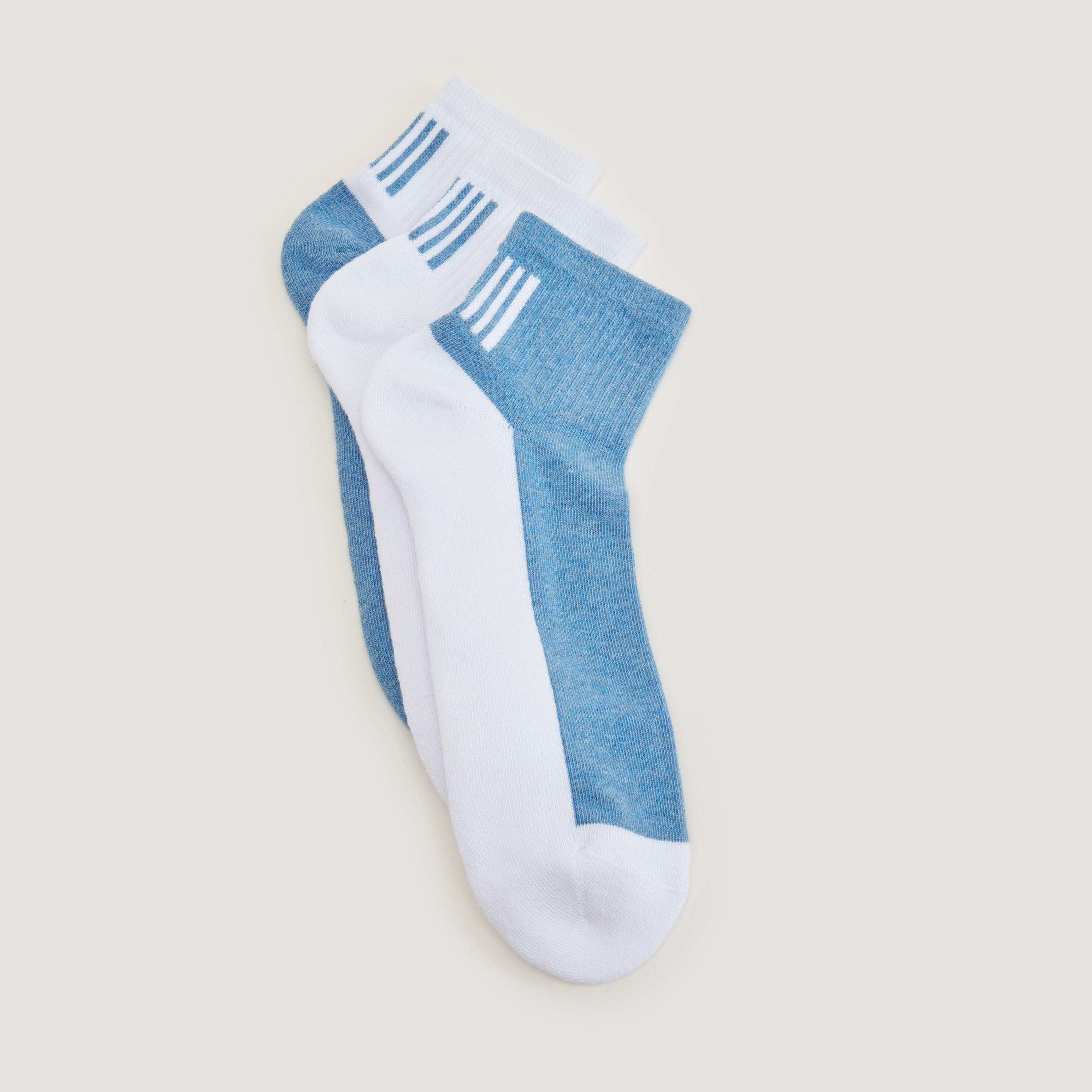 جوارب مخطّطة بطول الكاحل - طقم من 3 أزواج-men-socks-image-3