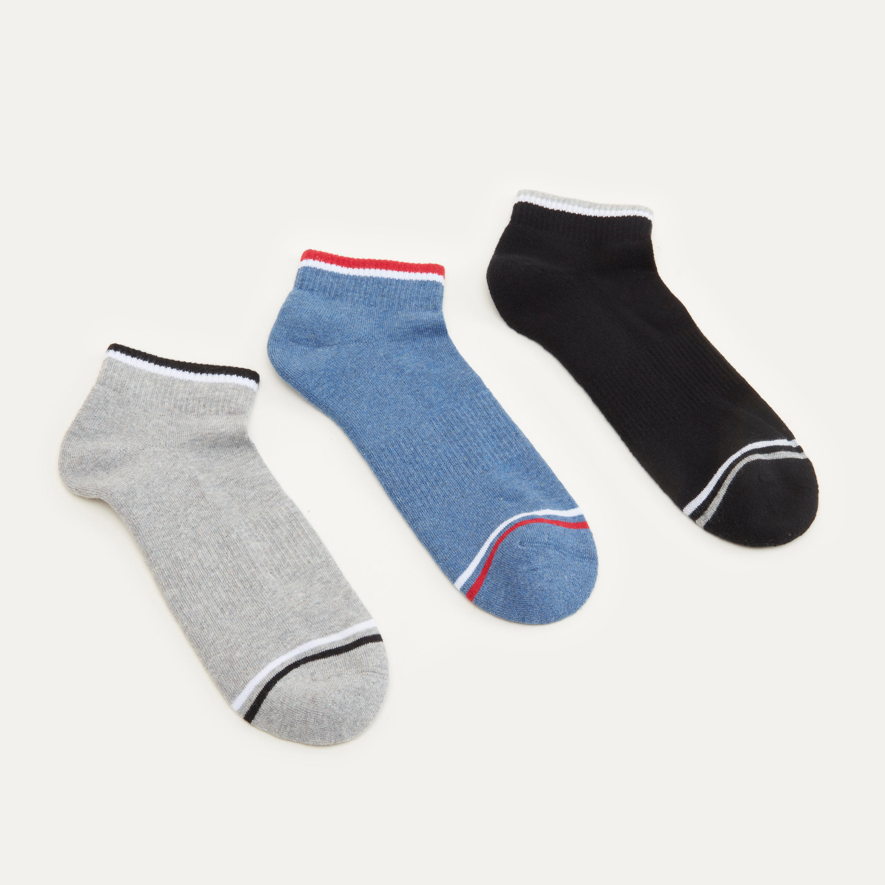 جوارب سادة بطول الكاحل - طقم من 3 أزواج-men-socks-image-4