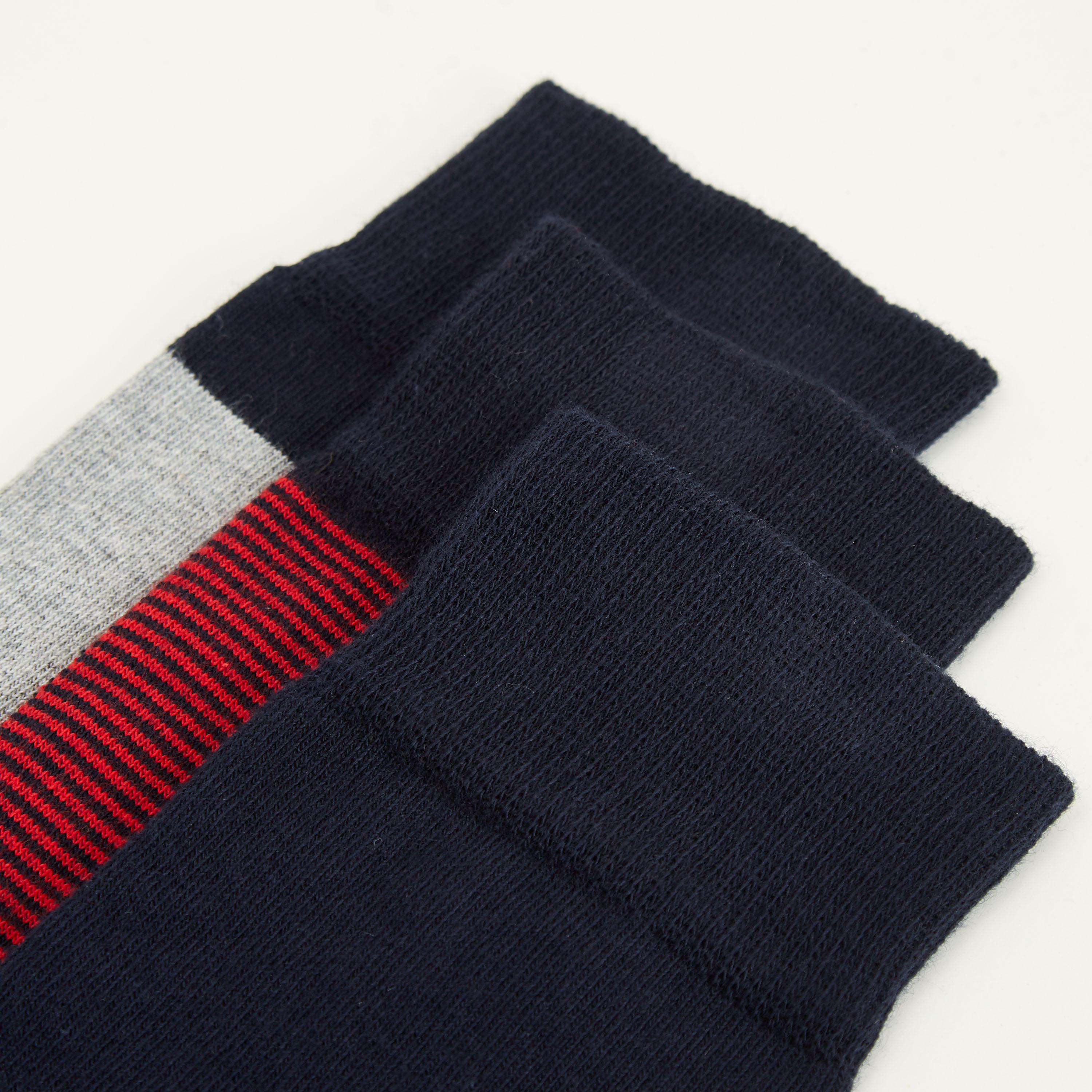 جوارب متنوّعة بطول ربلة السّاق - طقم من 3 أزواج-men-socks-image-3
