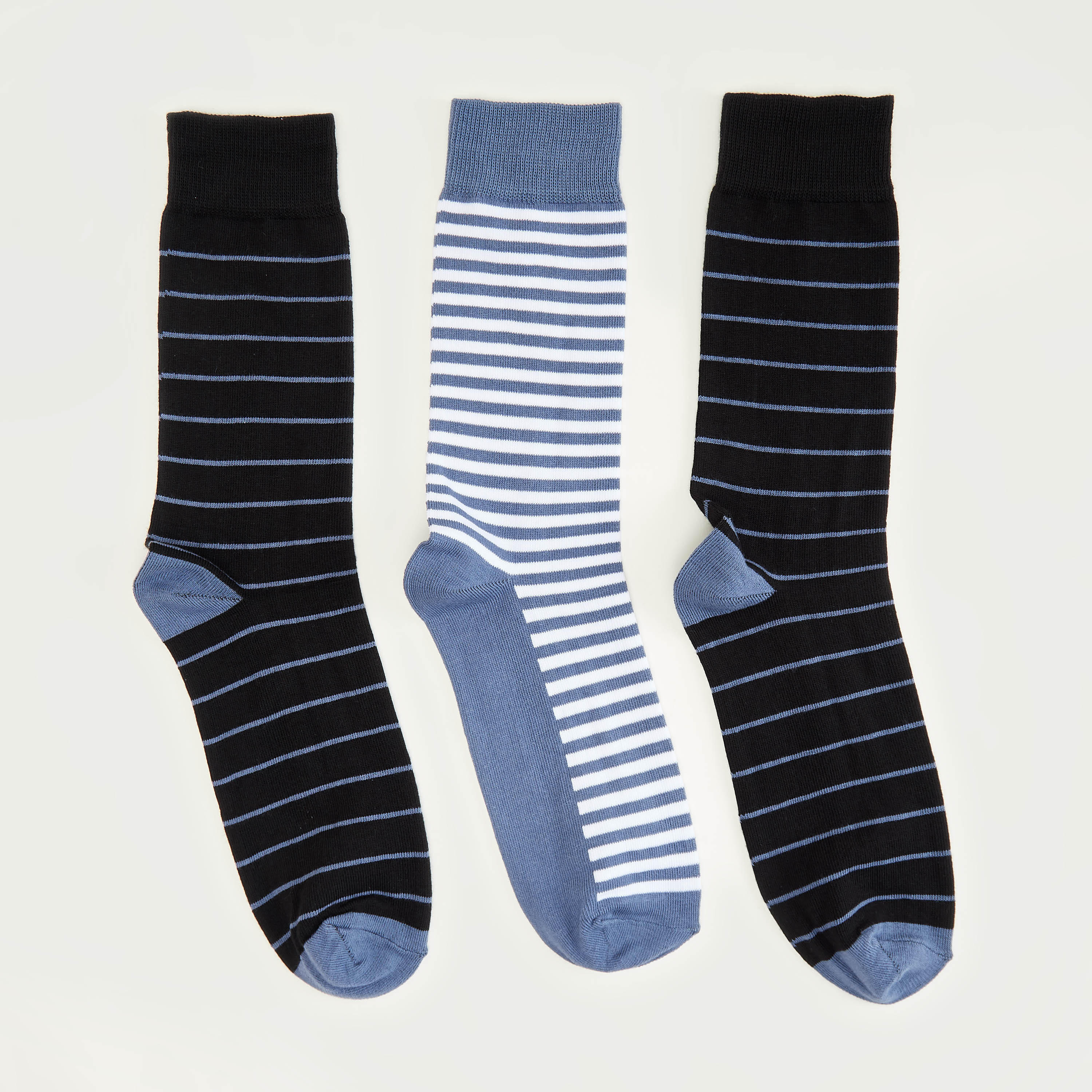 جوارب مخطّطة بطول ربلة السّاق - طقم من 3 أزواج-men-socks-image-1