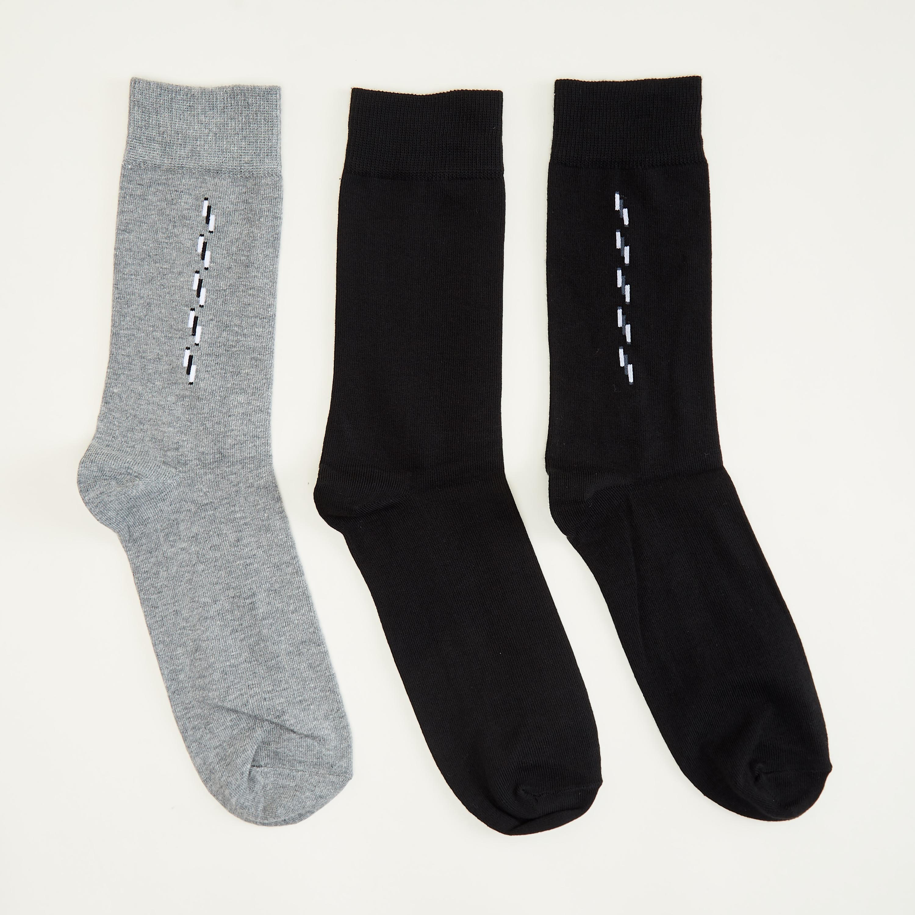 جوارب متنوّعة بطول ربلة السّاق - طقم من 3 أزواج-men-socks-image-1