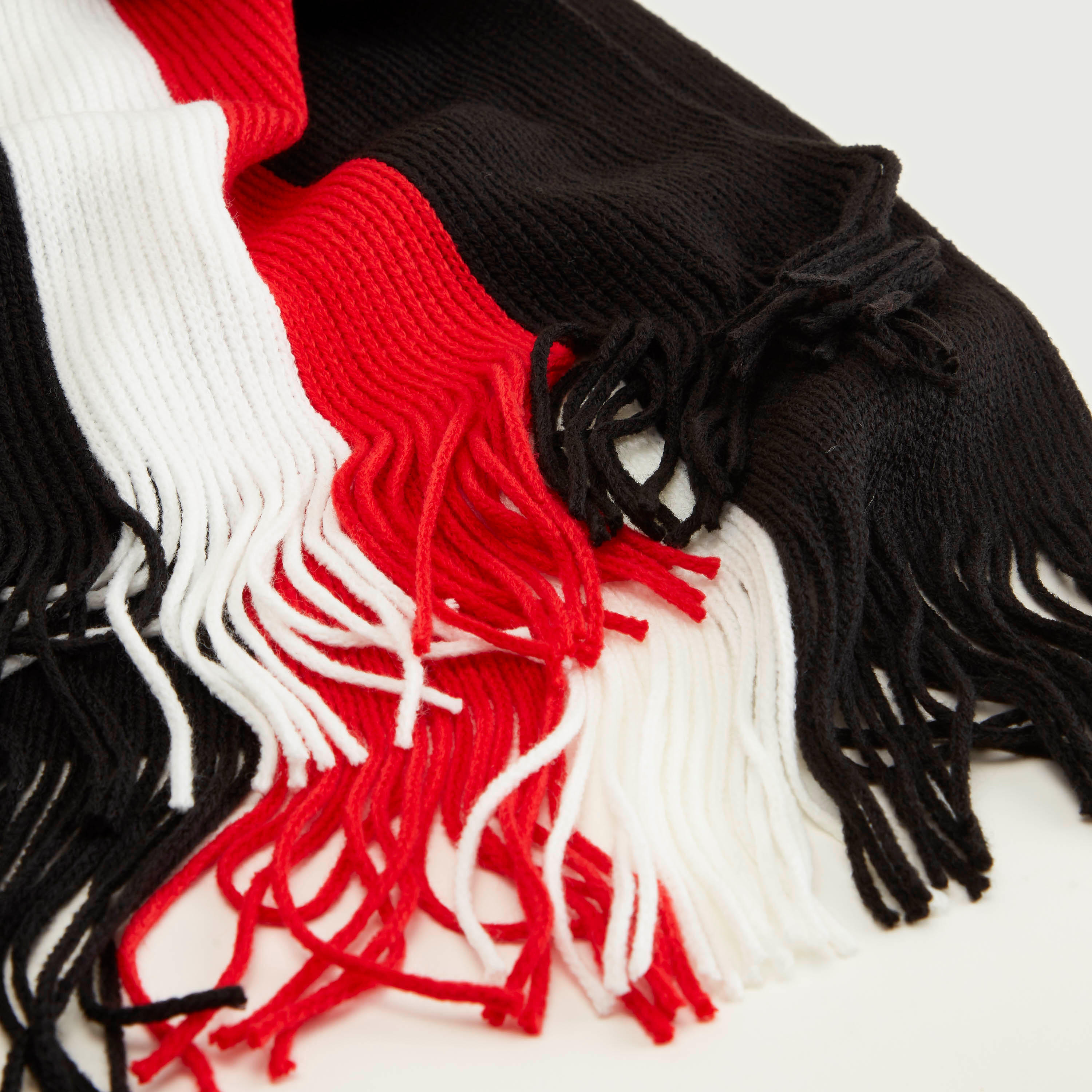 وشاح مخطّط بشراشيب-men-scarvesandgloves-image-1
