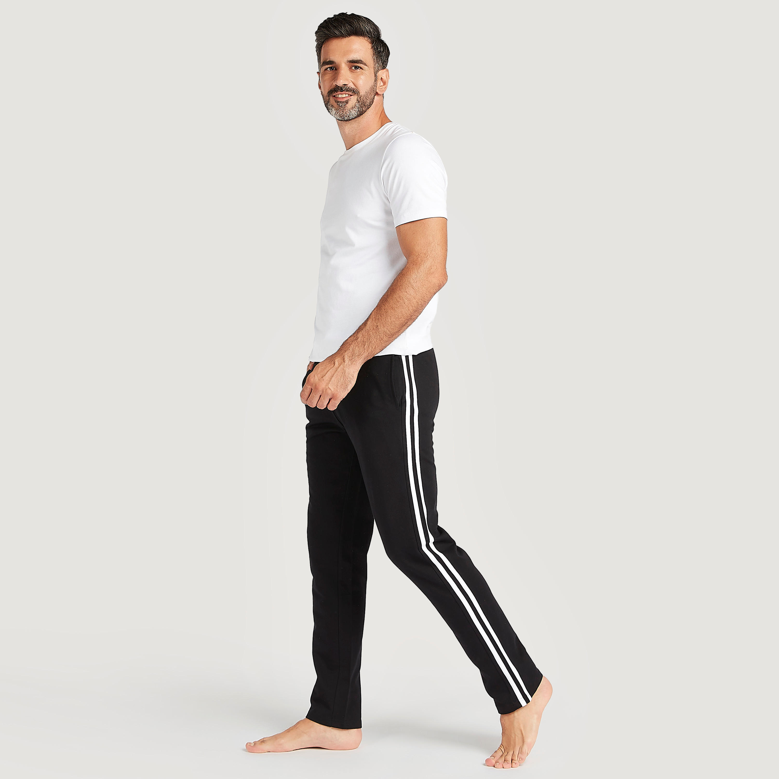 بنطلون بيجاما مخطط برباط خصر مطاطي وجيوب-men-clothing-nightwear-pyjamaandshorts-image-4