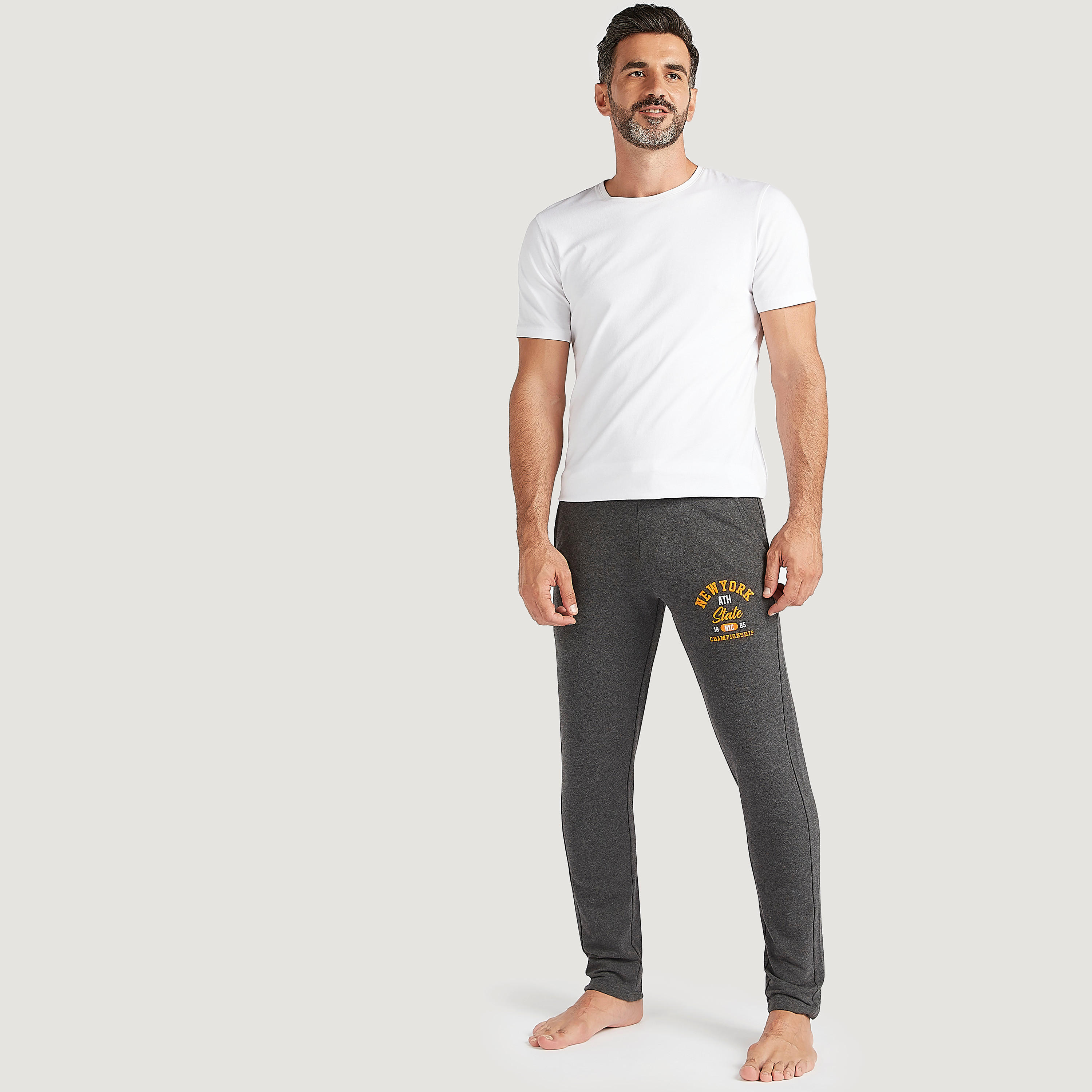 Embroidered Printed Full Length Pyjamas with Drawstring Closure and Pockets-men-clothing-nightwear-pyjamaandshorts-image-2
