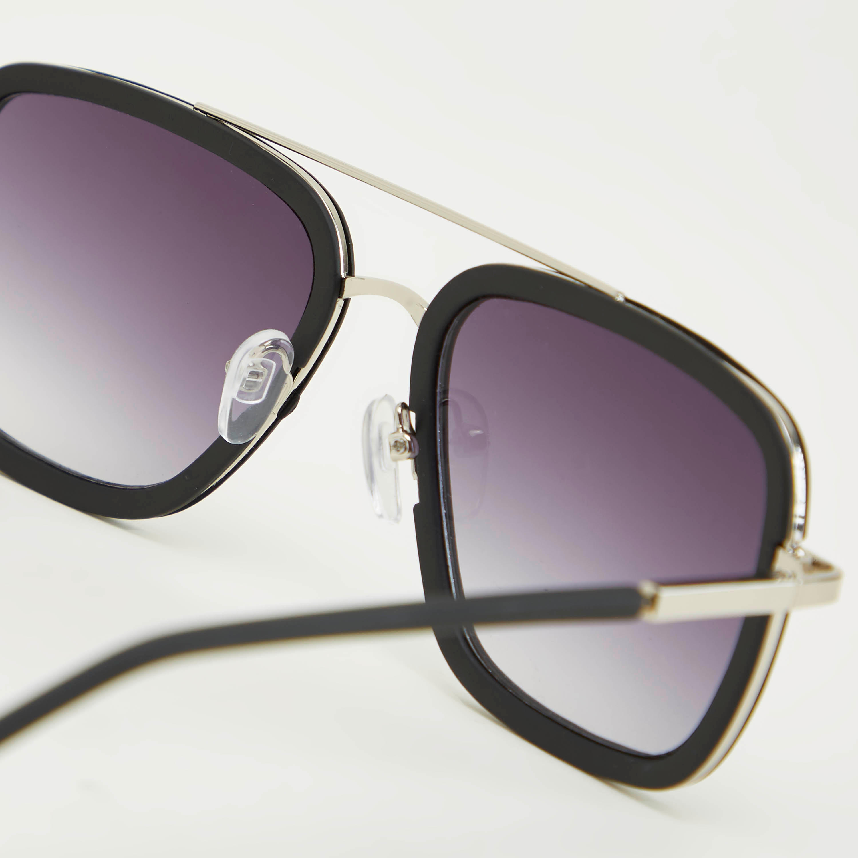 نظّارة شمسيّة واي فيرار بإطار مربّع كامل ووسادات أنف-men-sunglasses-image-3