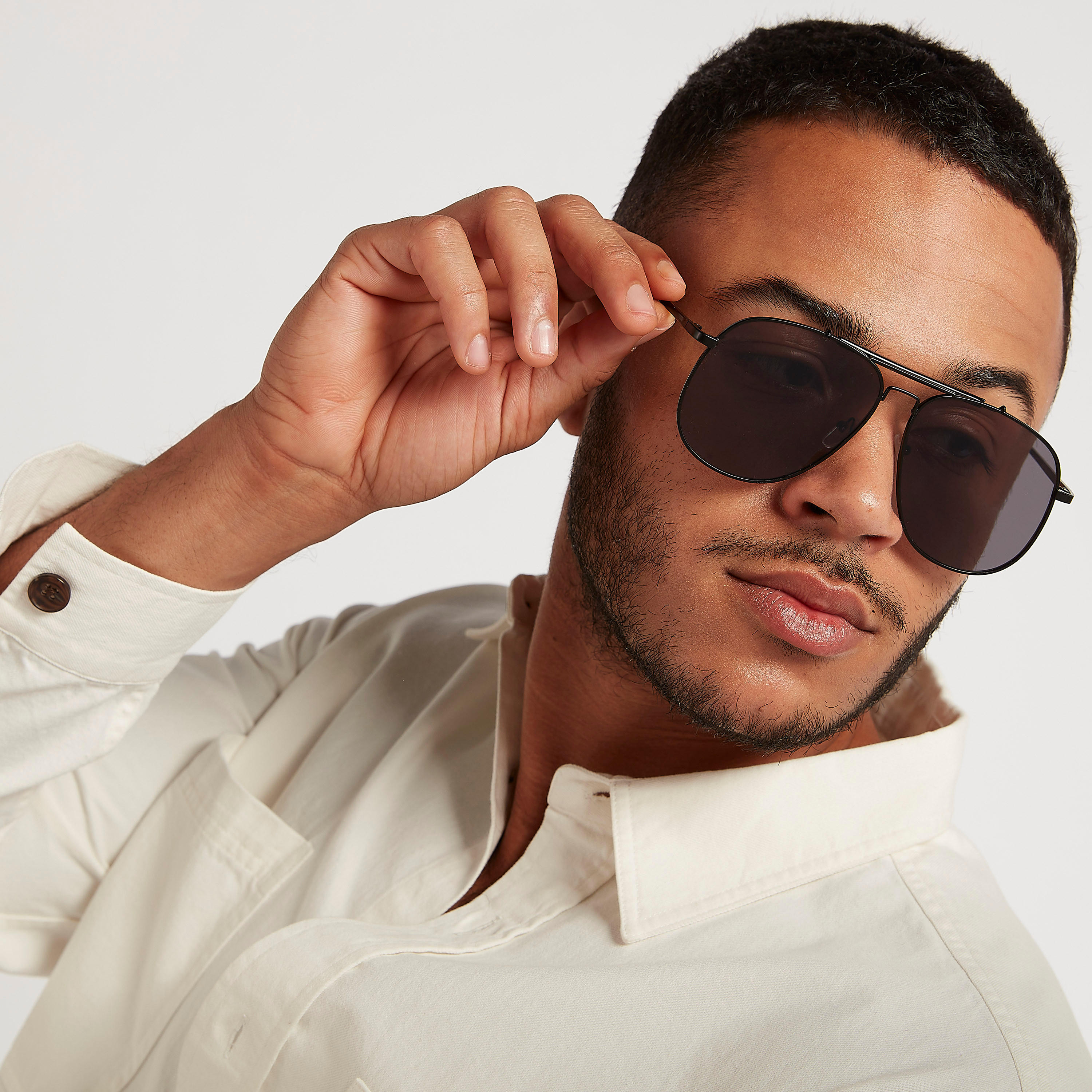 نظّارة شمسية أفياتور بإطار كامل ووسادات للأنف-men-sunglasses-image-4