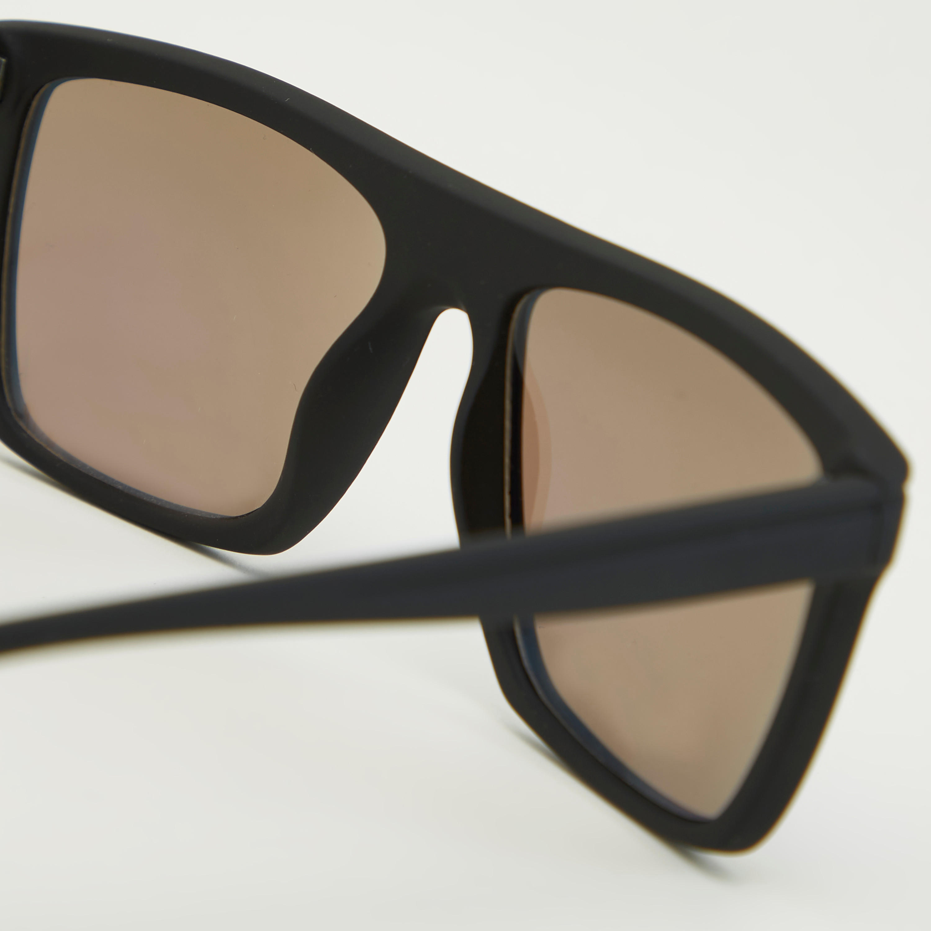 نظّارة شمسيّة واي فيرار بإطار مربّع كامل ووسادات أنف-men-sunglasses-image-3