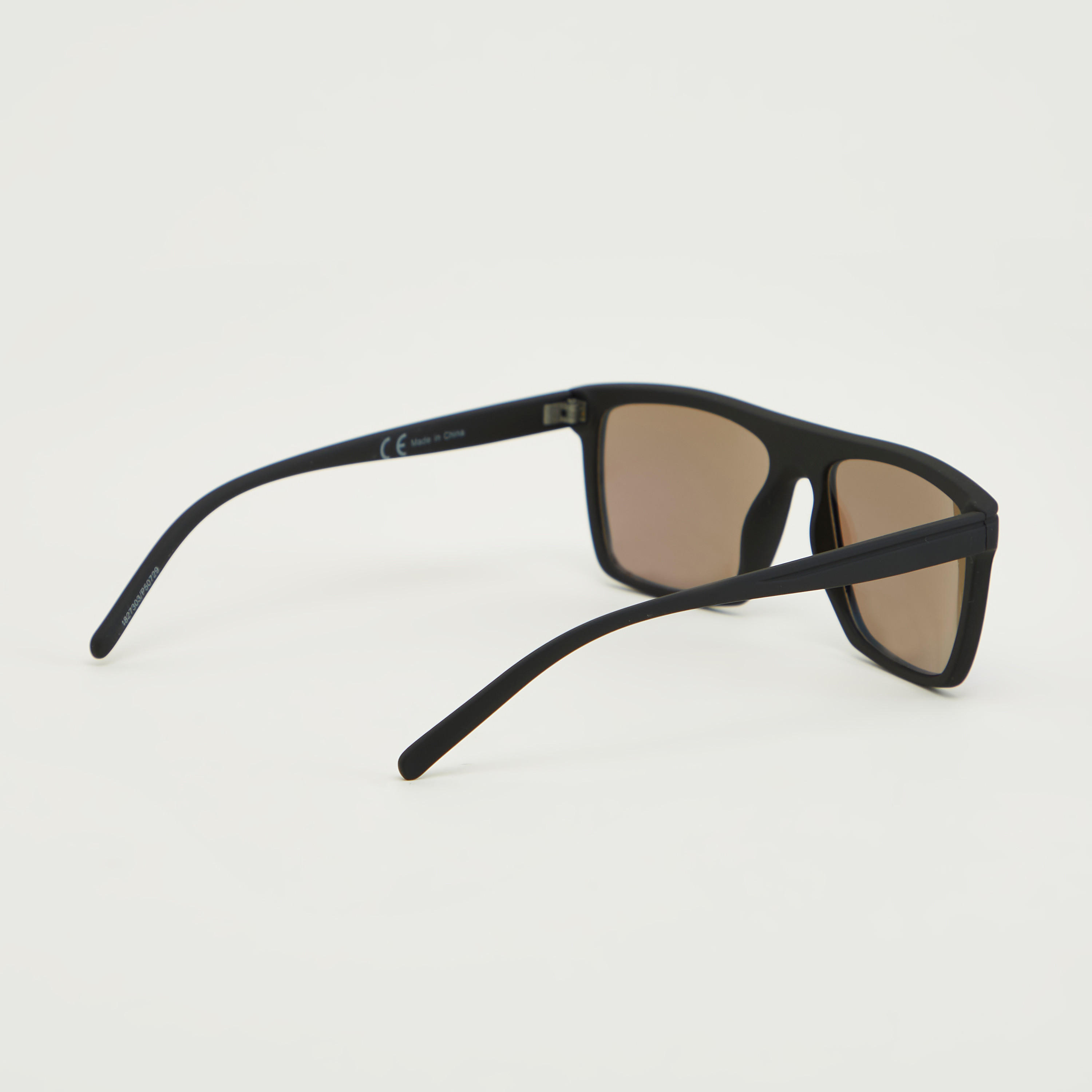 نظّارة شمسيّة واي فيرار بإطار مربّع كامل ووسادات أنف-men-sunglasses-image-4