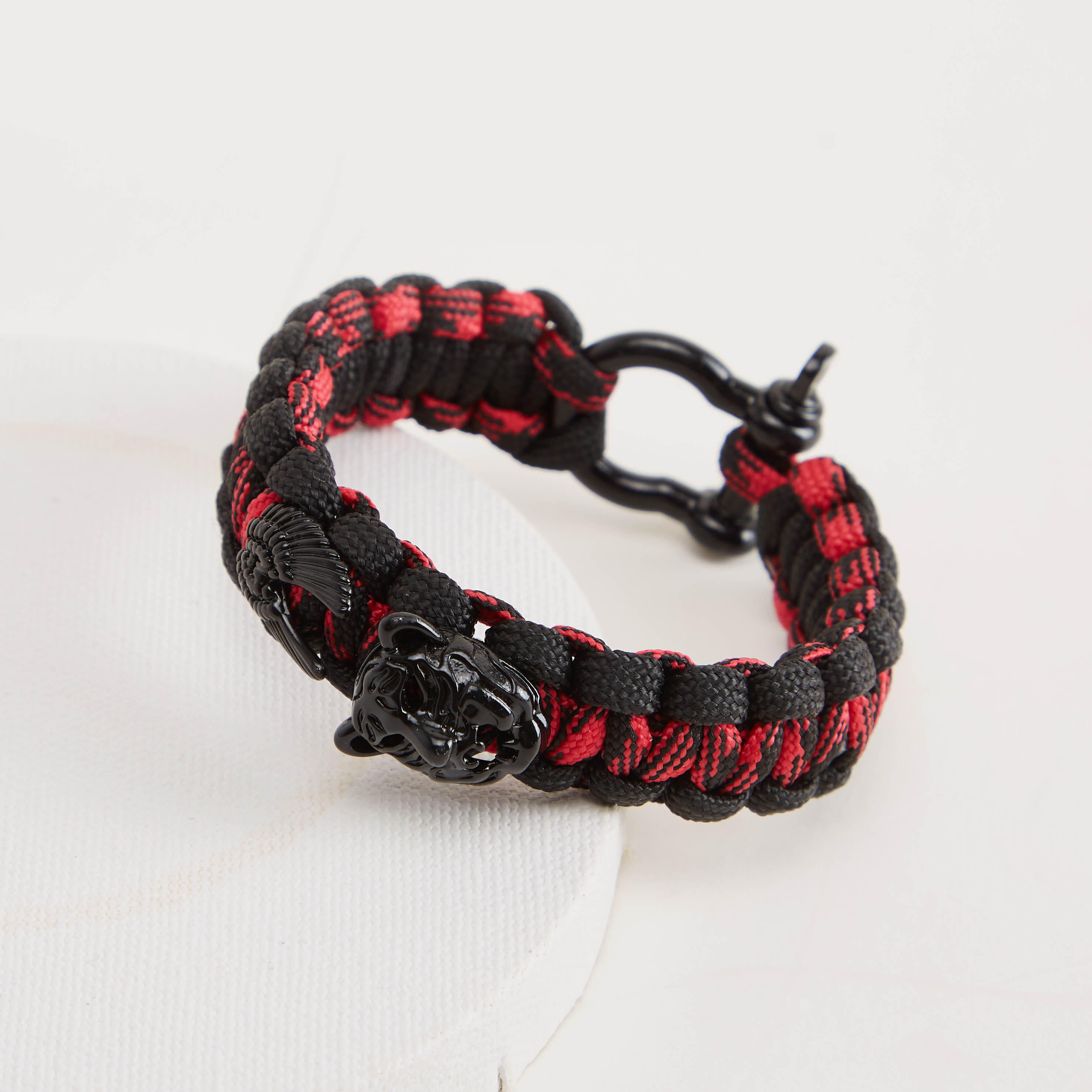 سوار مُضفّر بزينة ميتاليك-men-watchesandjewellery-bracelets-image-5