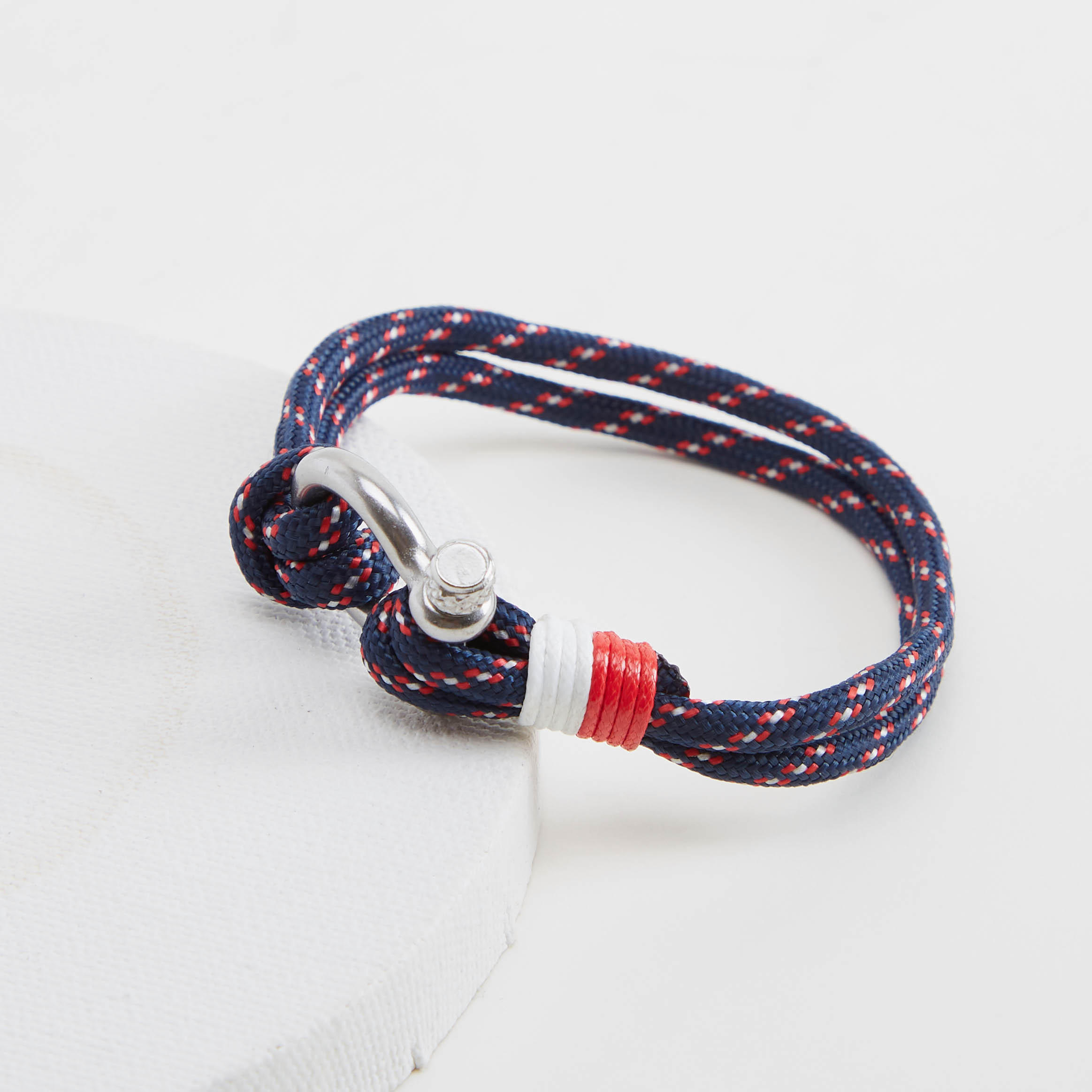 سوار سادة بزينة ميتاليك-men-watchesandjewellery-bracelets-image-2