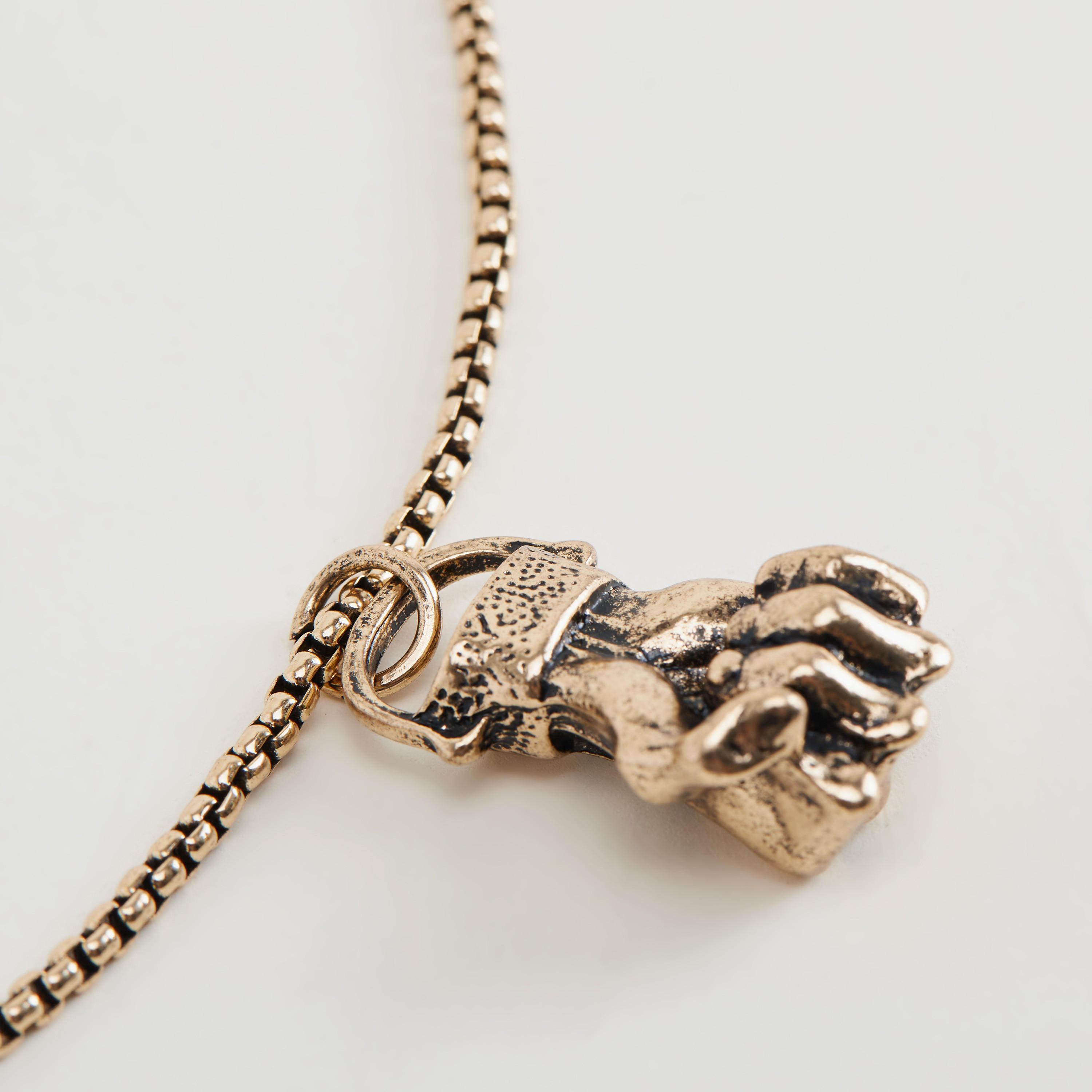 عقد بدلّاية فيست ميتاليك ومشبك إغلاق-men-watchesandjewellery-necklacesandpendants-image-5