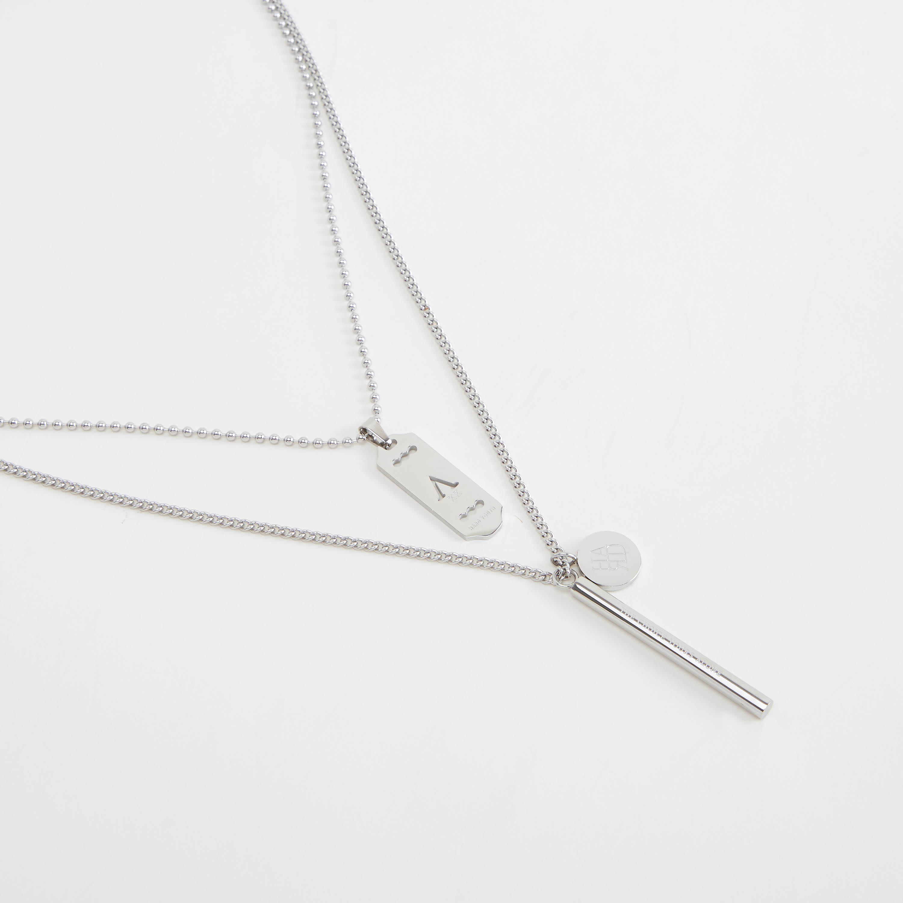 عقد متعدد الطبقات ميتالك مع دلّايات-men-watchesandjewellery-necklacesandpendants-image-5