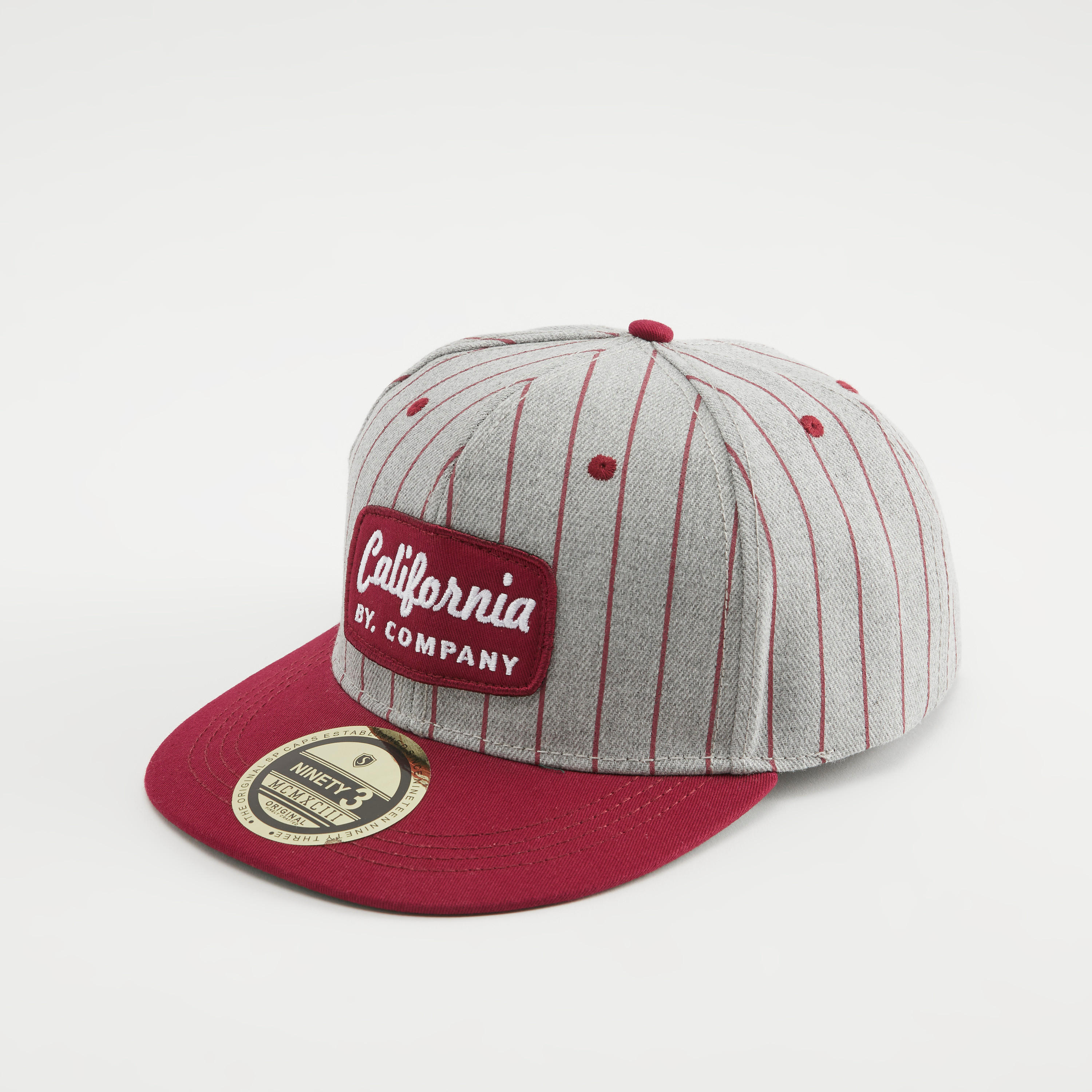 كاب بتفاصيل مزخرفة وزر إغلاق خلفي-men-caps-image-5
